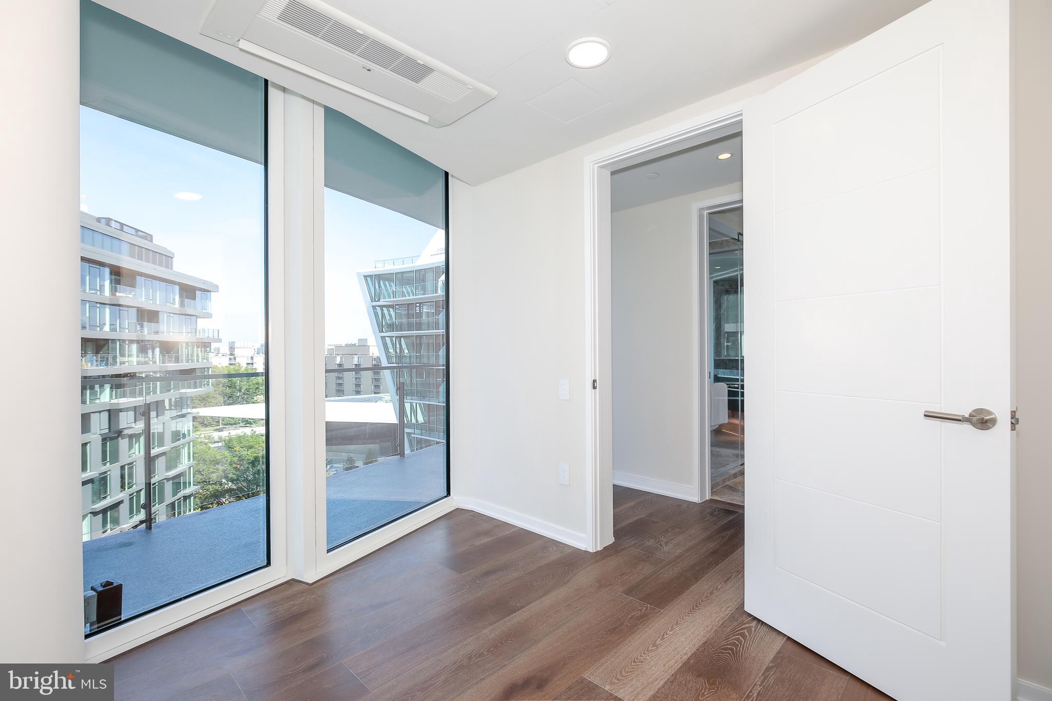 SOUTHWEST WATERFRONT - Residential