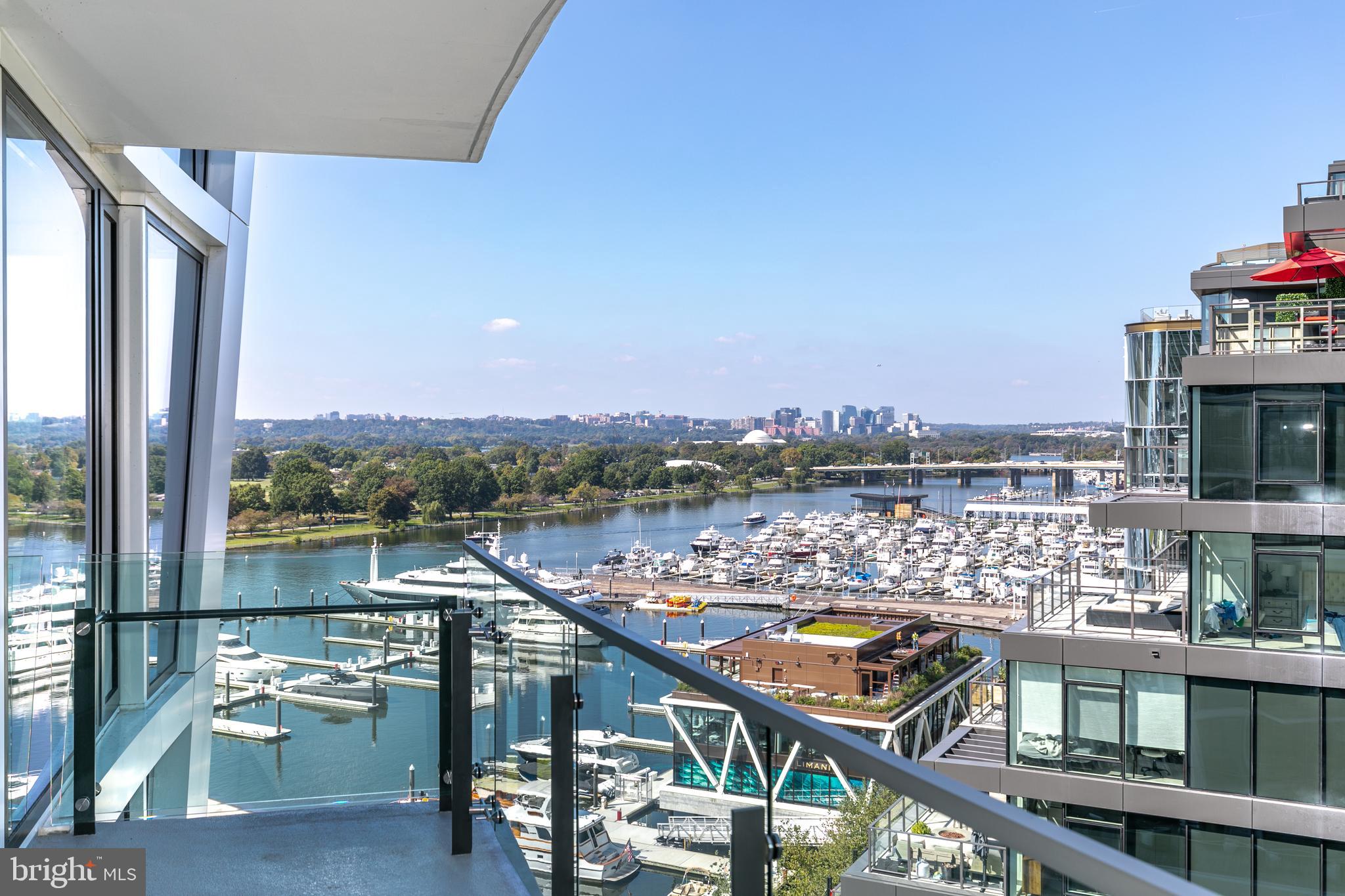 SOUTHWEST WATERFRONT - Residential