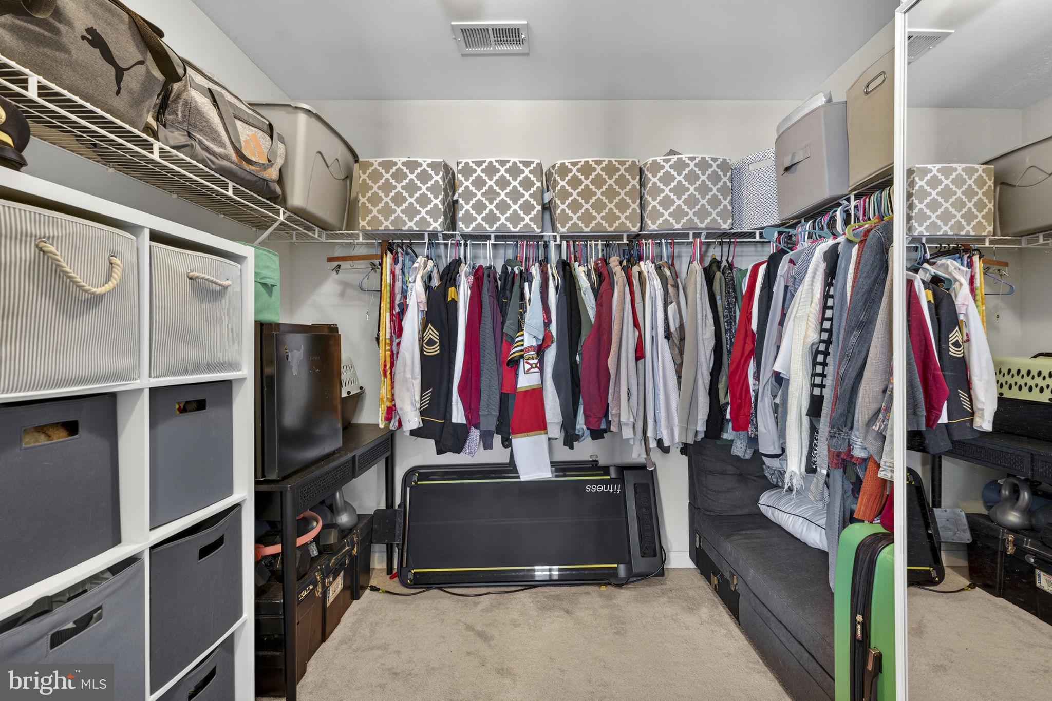 INWOOD VILLAGE - Residential