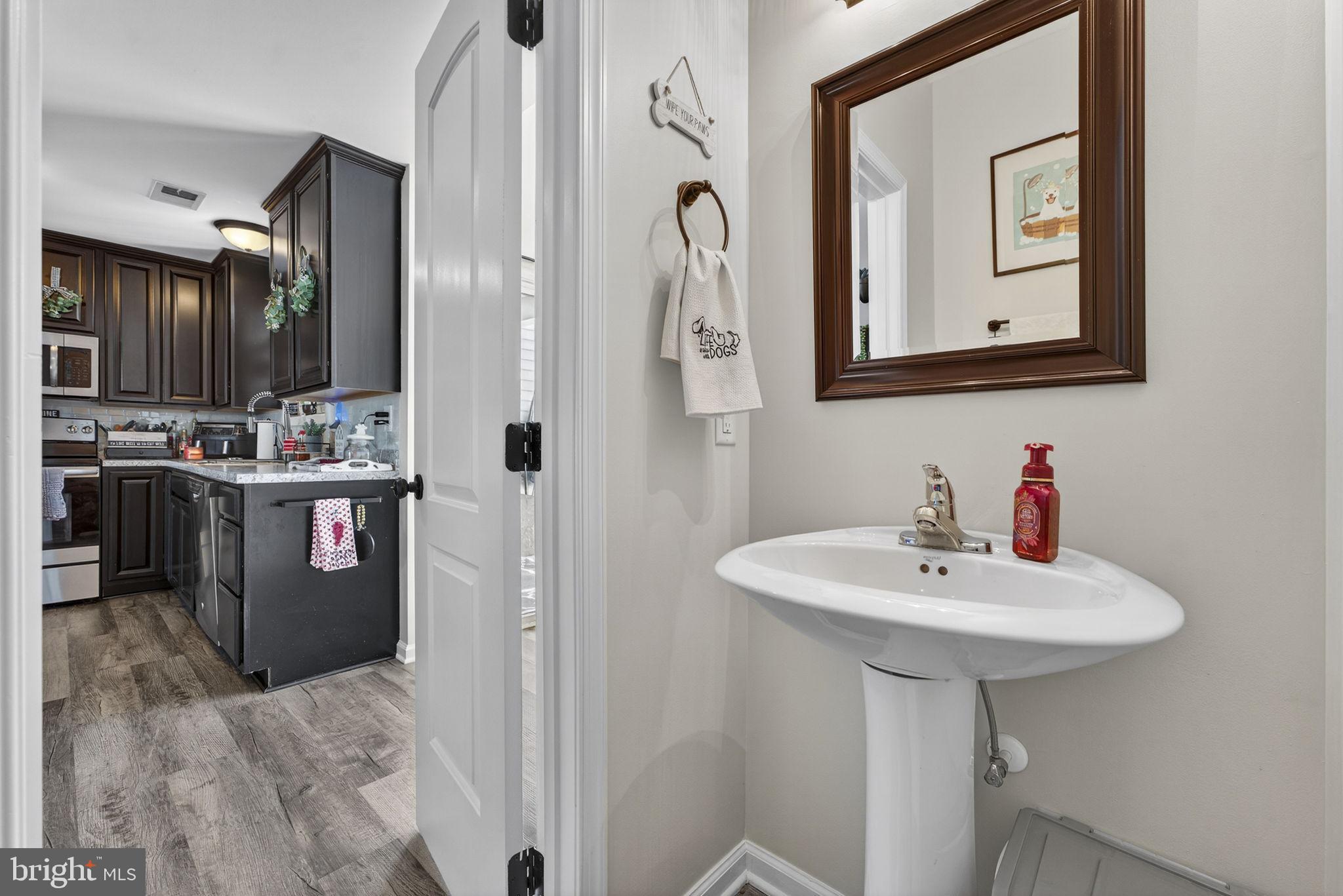 INWOOD VILLAGE - Residential