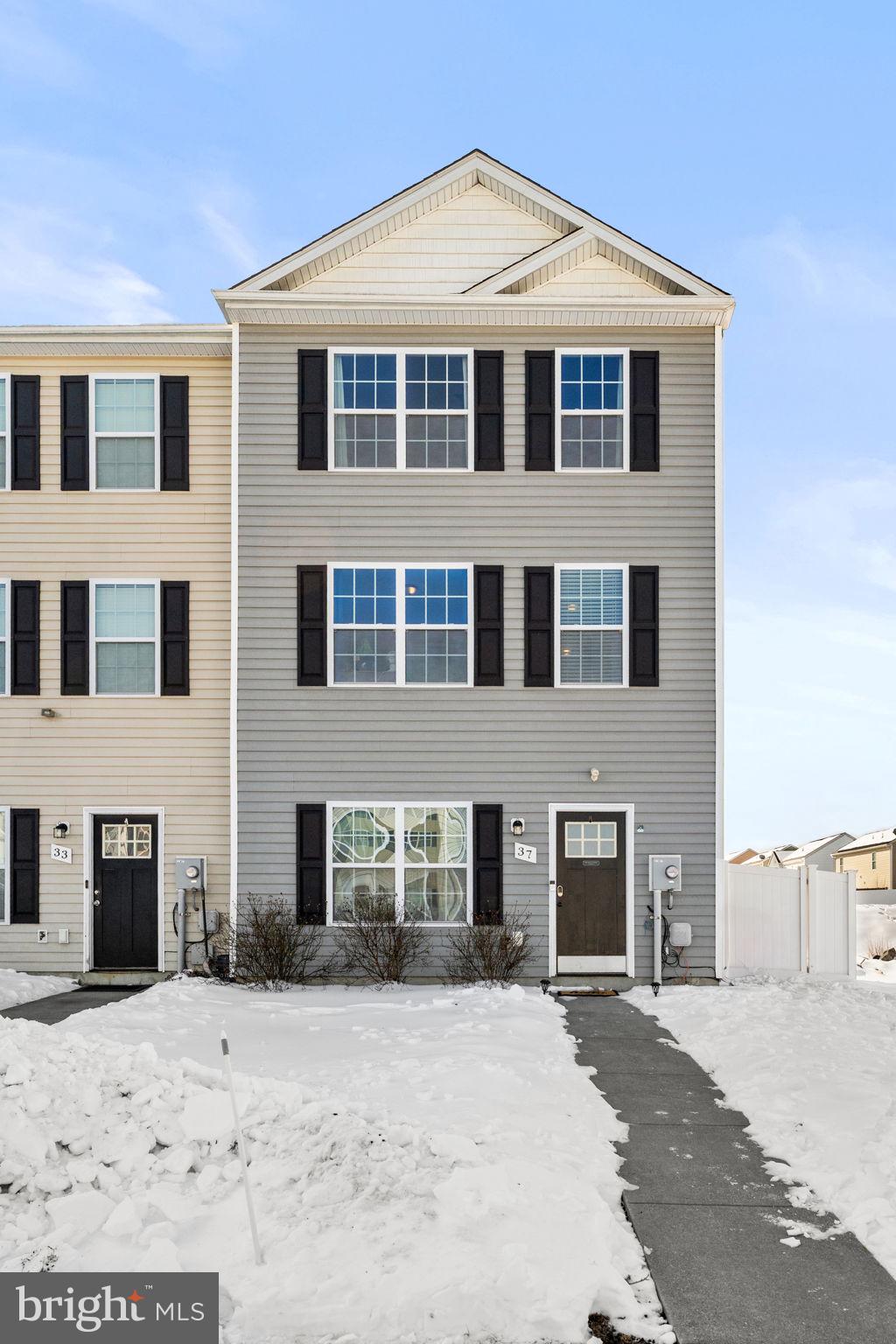 INWOOD VILLAGE - Residential