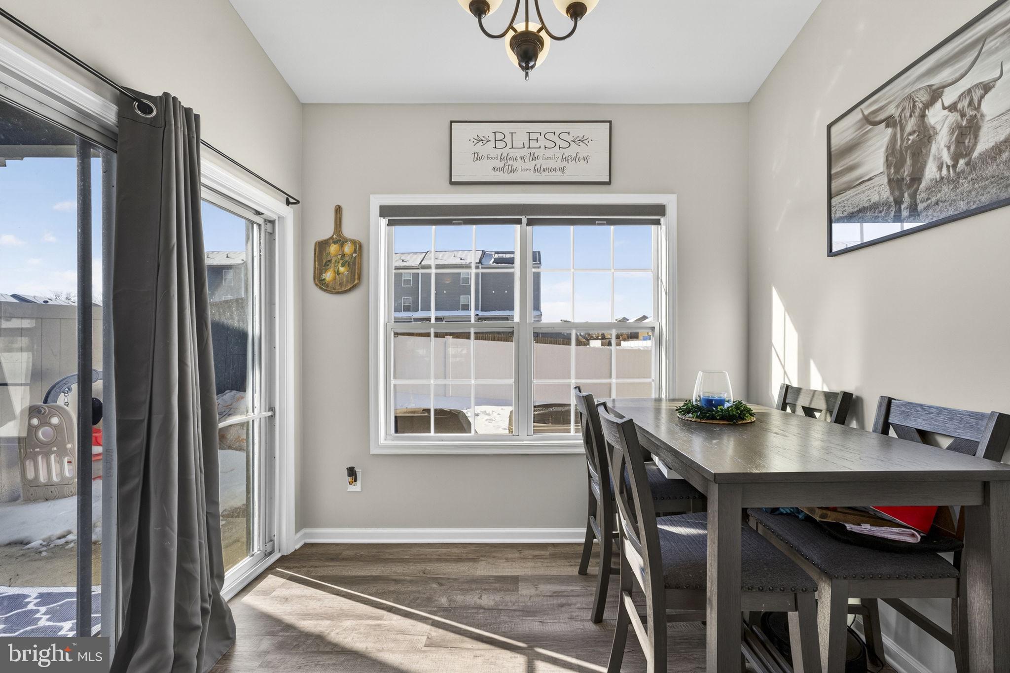 INWOOD VILLAGE - Residential