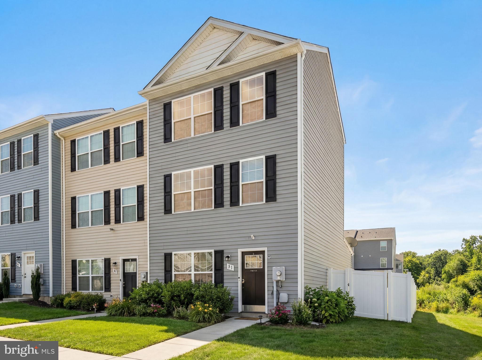 INWOOD VILLAGE - Residential