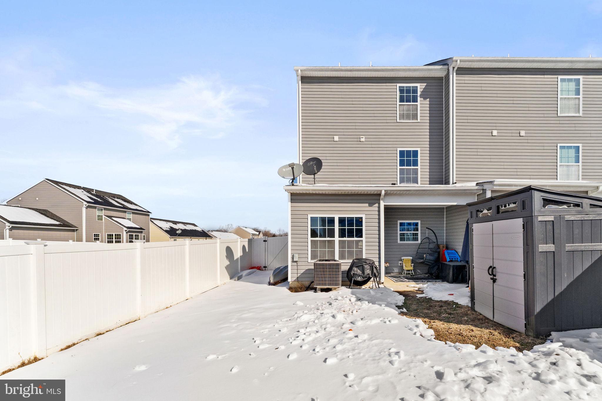 INWOOD VILLAGE - Residential