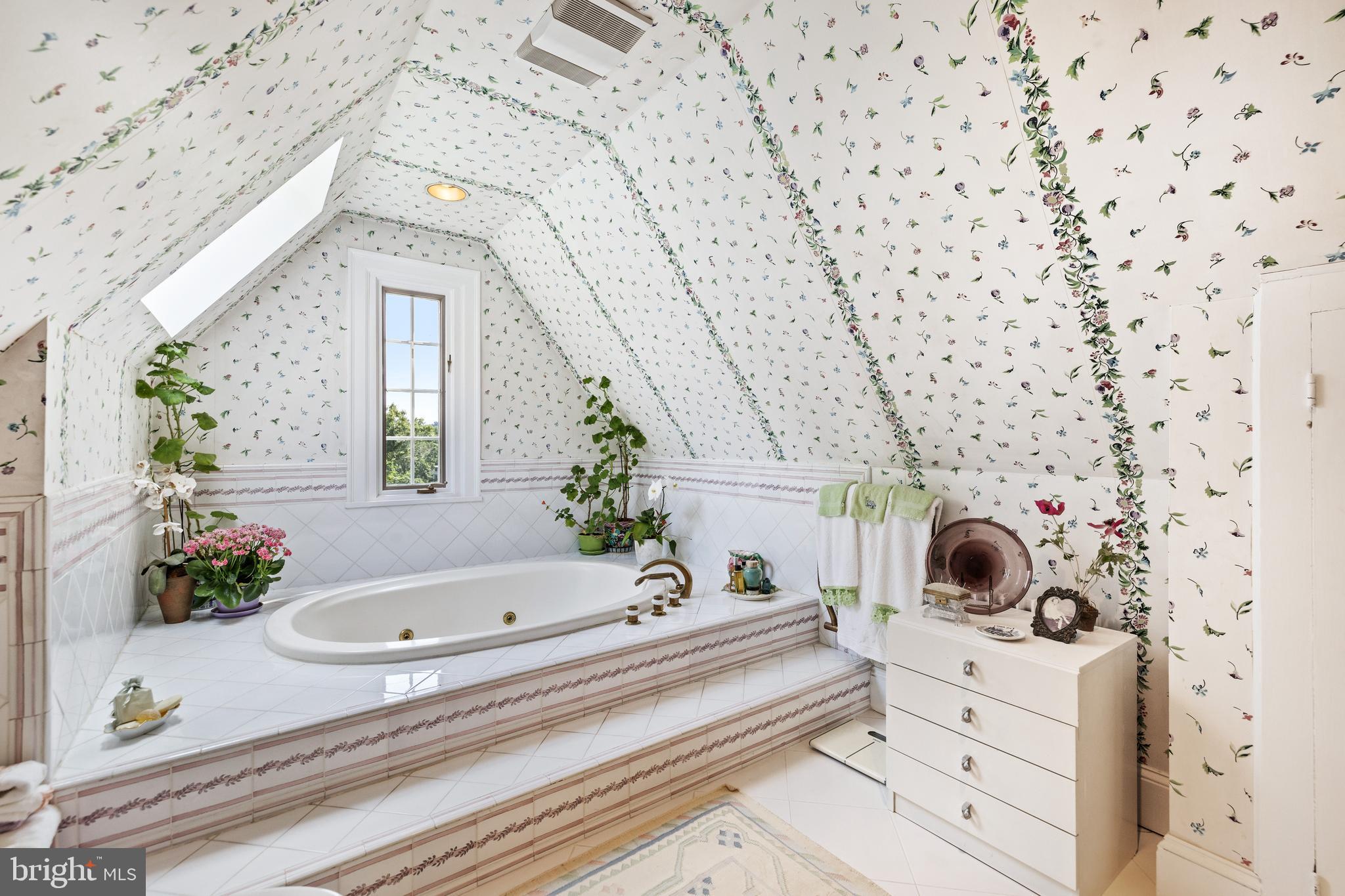 RUXTON - Residential