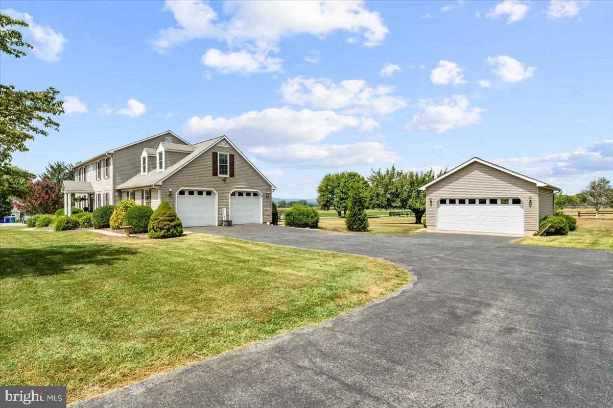 3938 CHERRY LANE