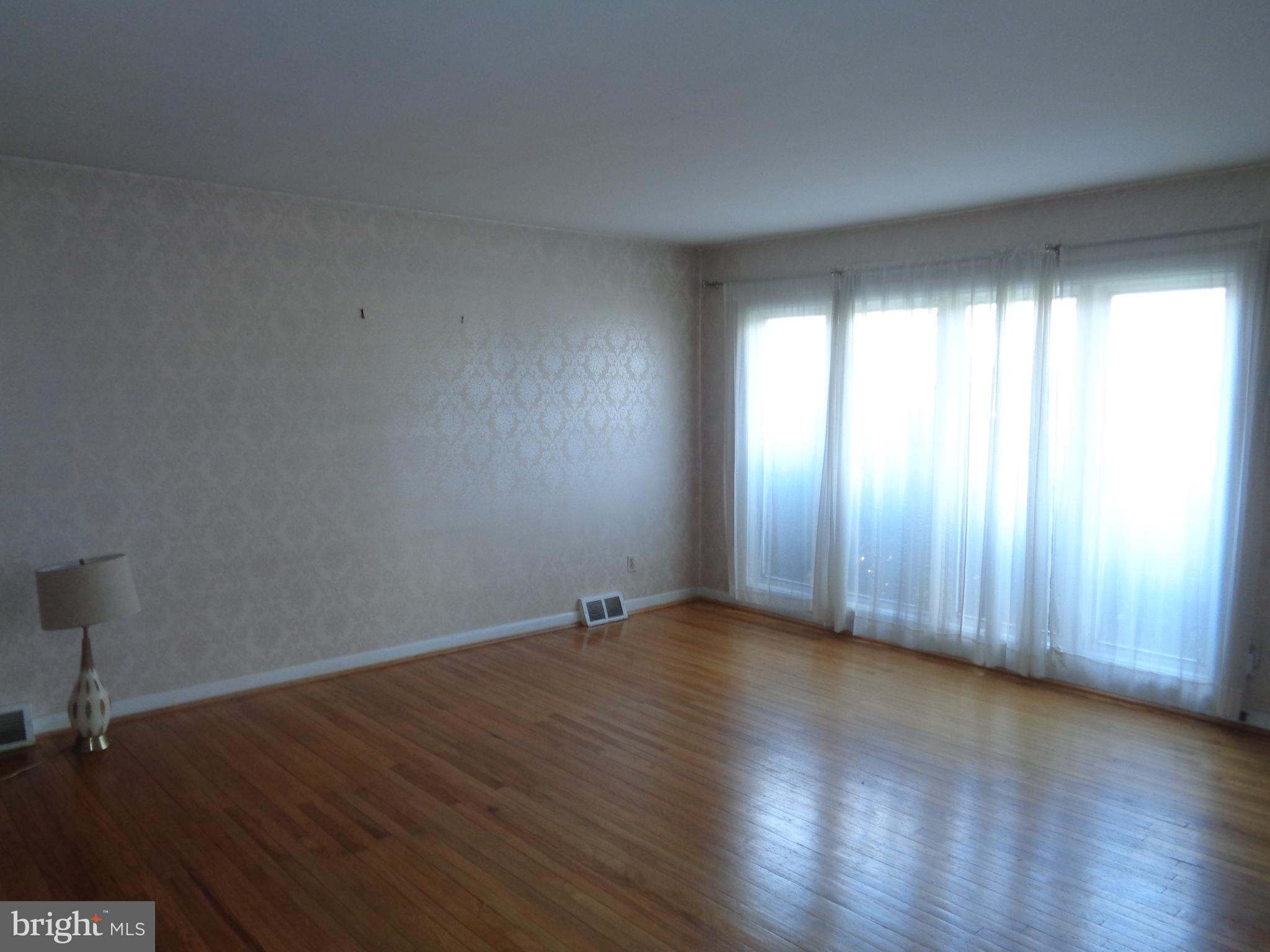 GLENSIDE - Residential