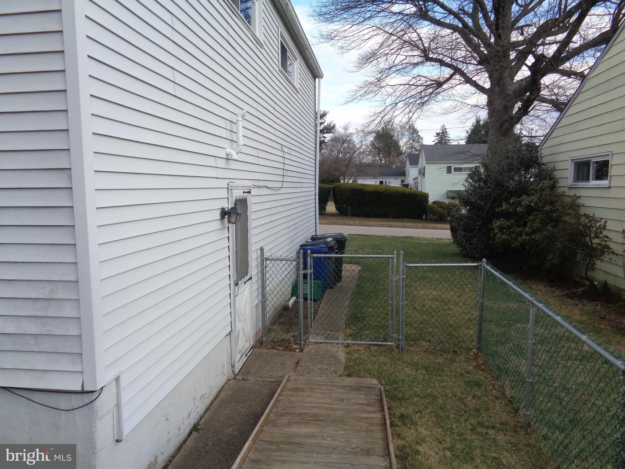 GLENSIDE - Residential