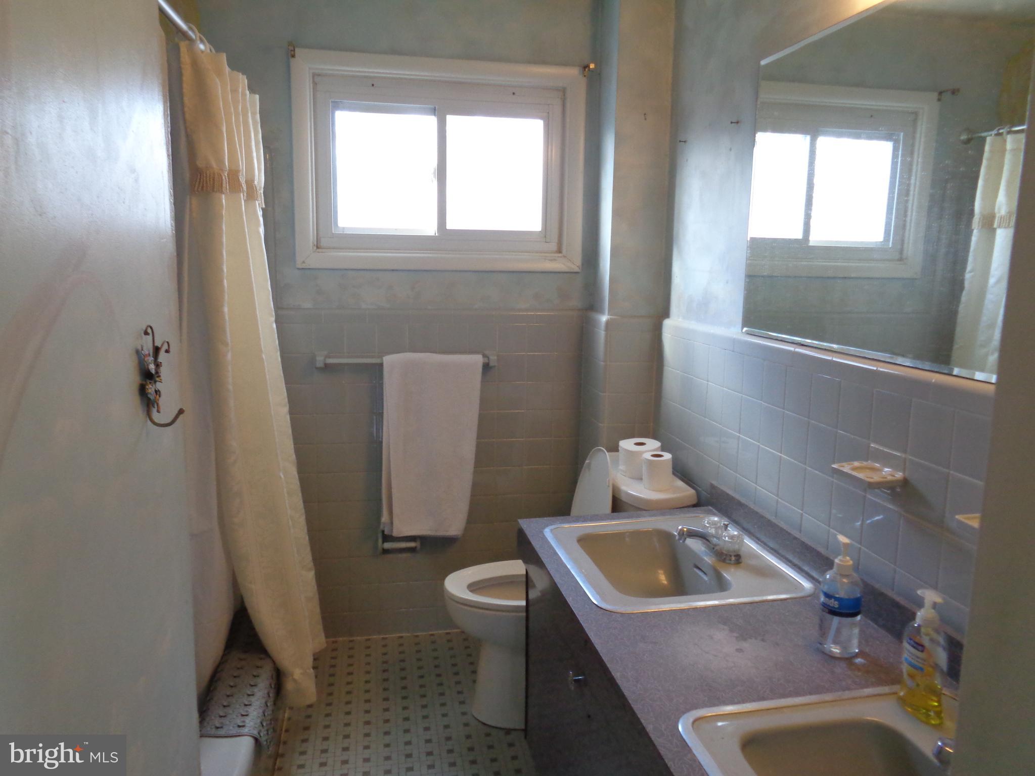 GLENSIDE - Residential