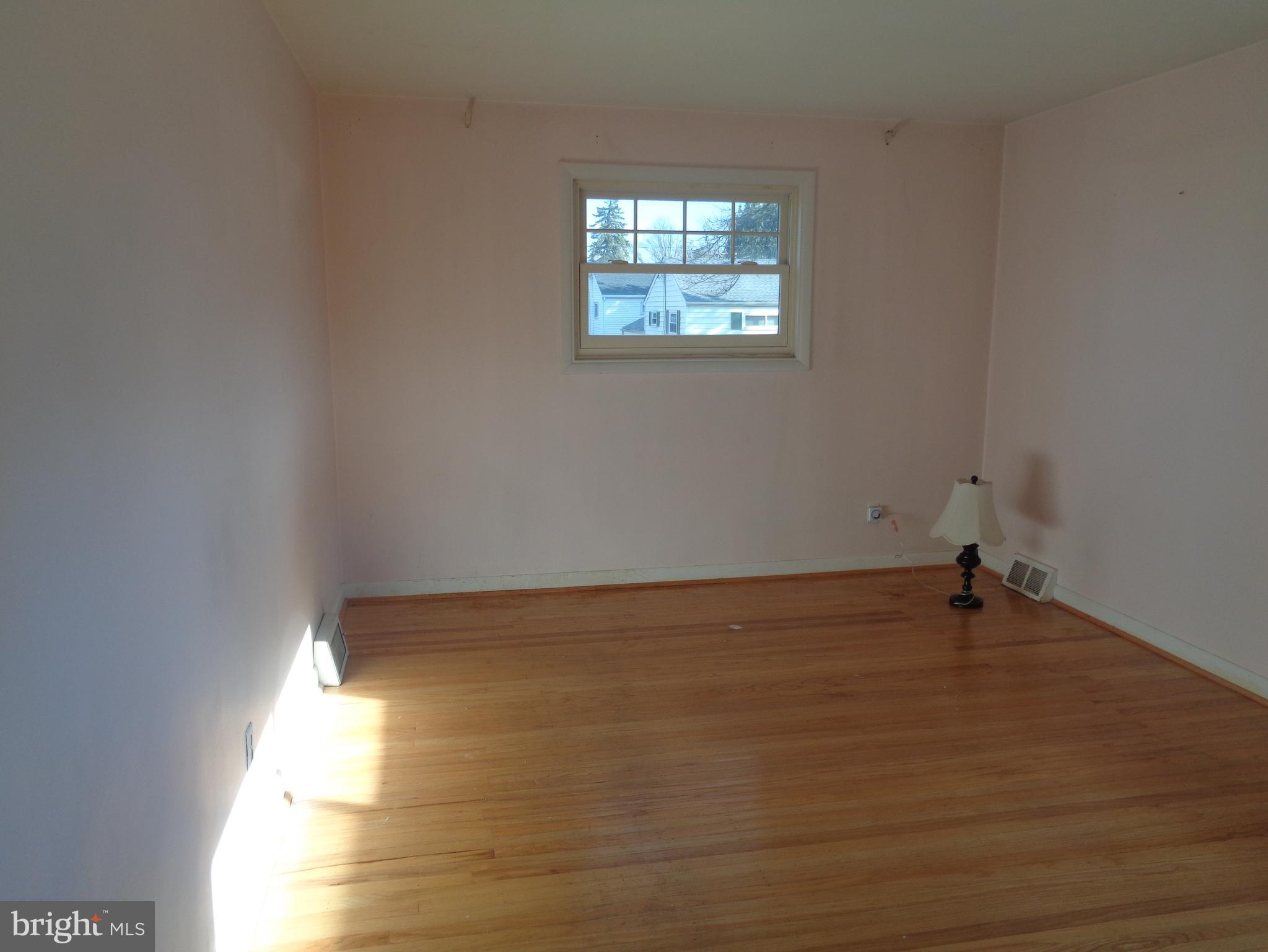 GLENSIDE - Residential