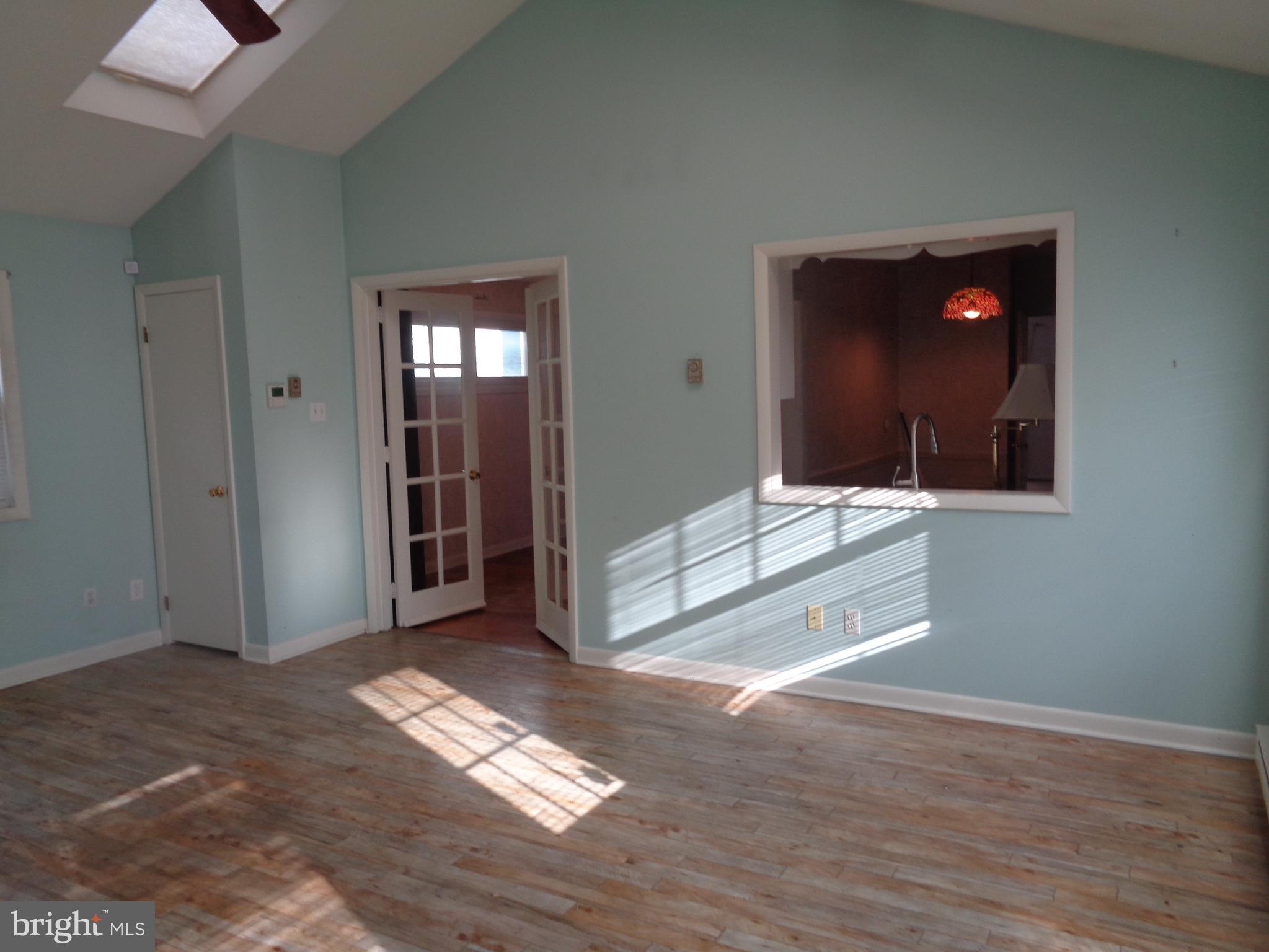 GLENSIDE - Residential