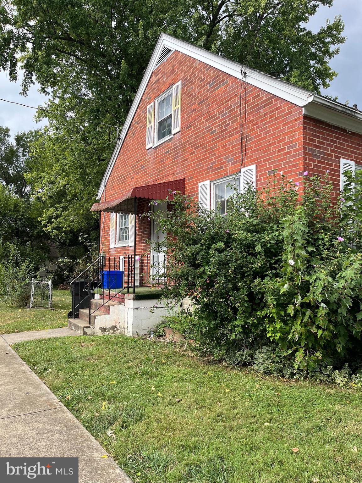 LIBERTY HEIGHTS - Residential Lease