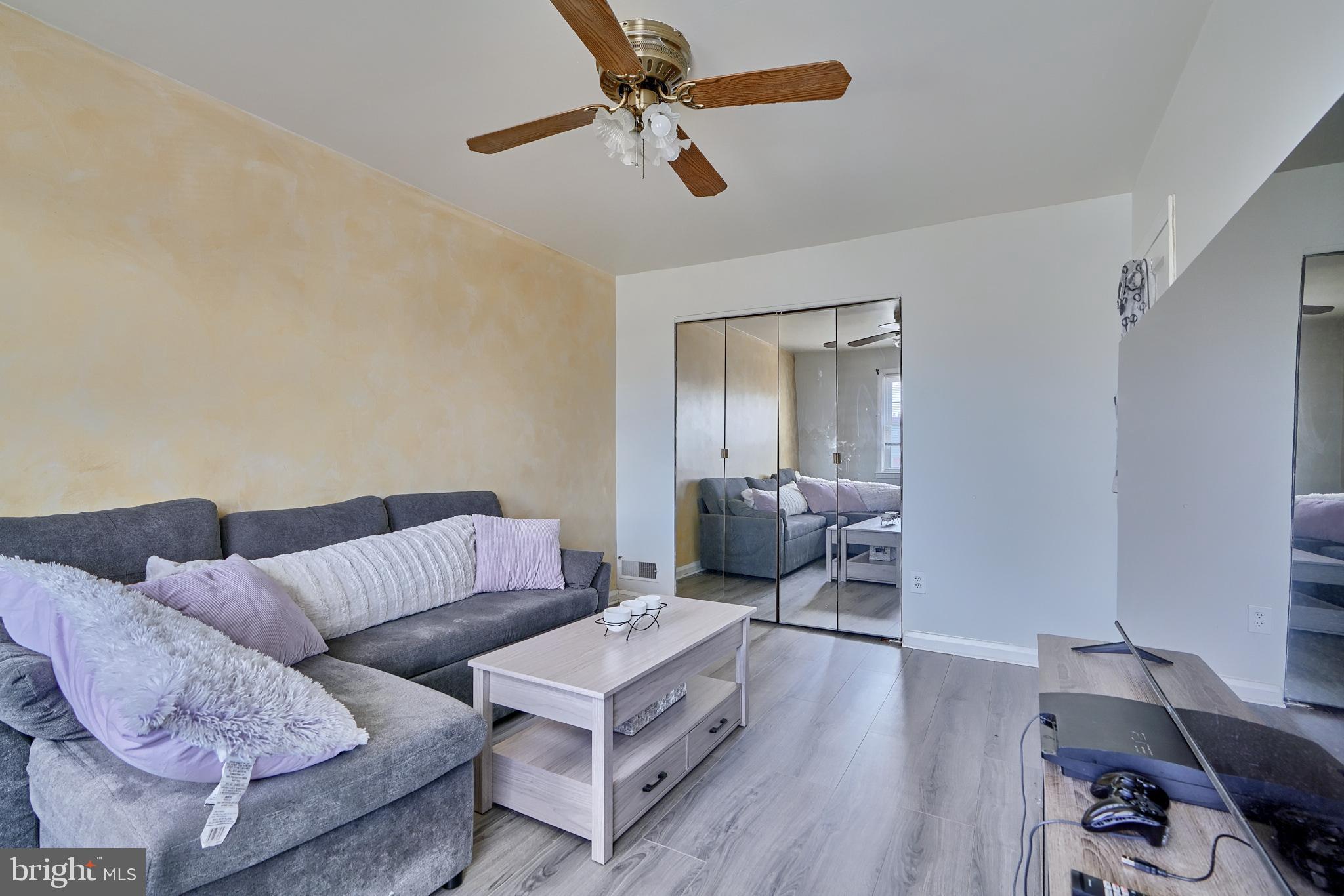 EASTWOOD - Residential