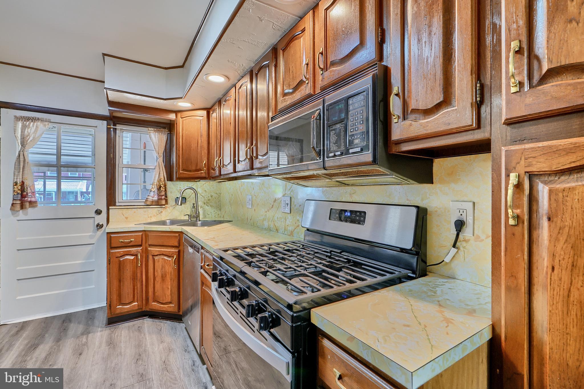 EASTWOOD - Residential