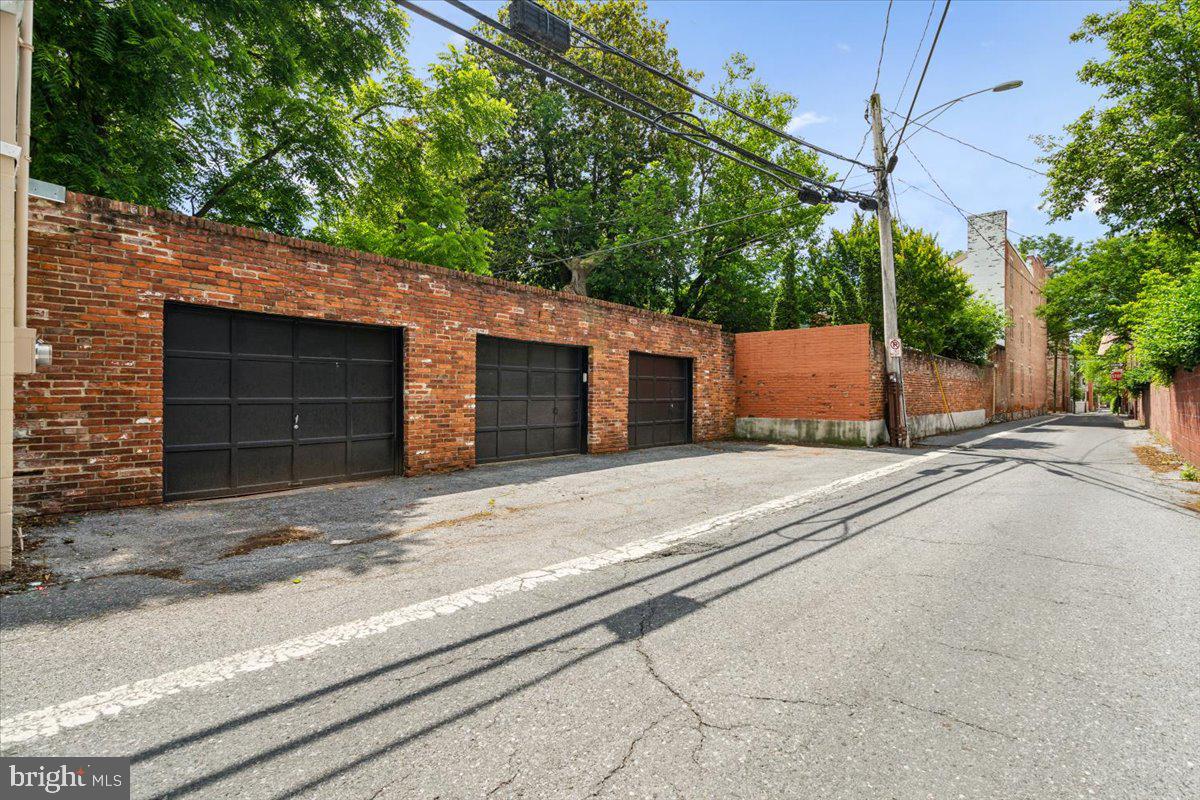 101 E 2ND STREET