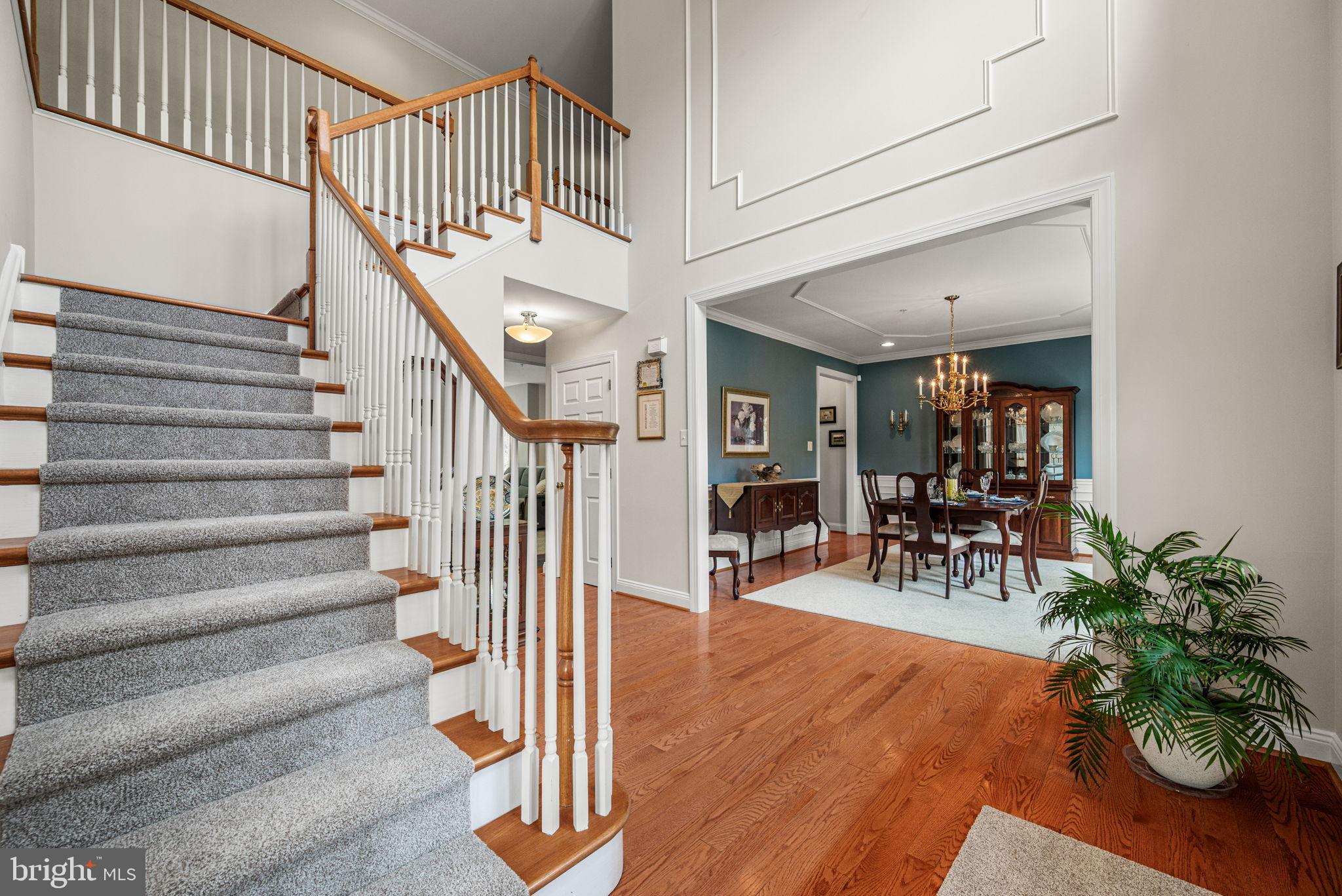 929 GRANDVIEW DRIVE
