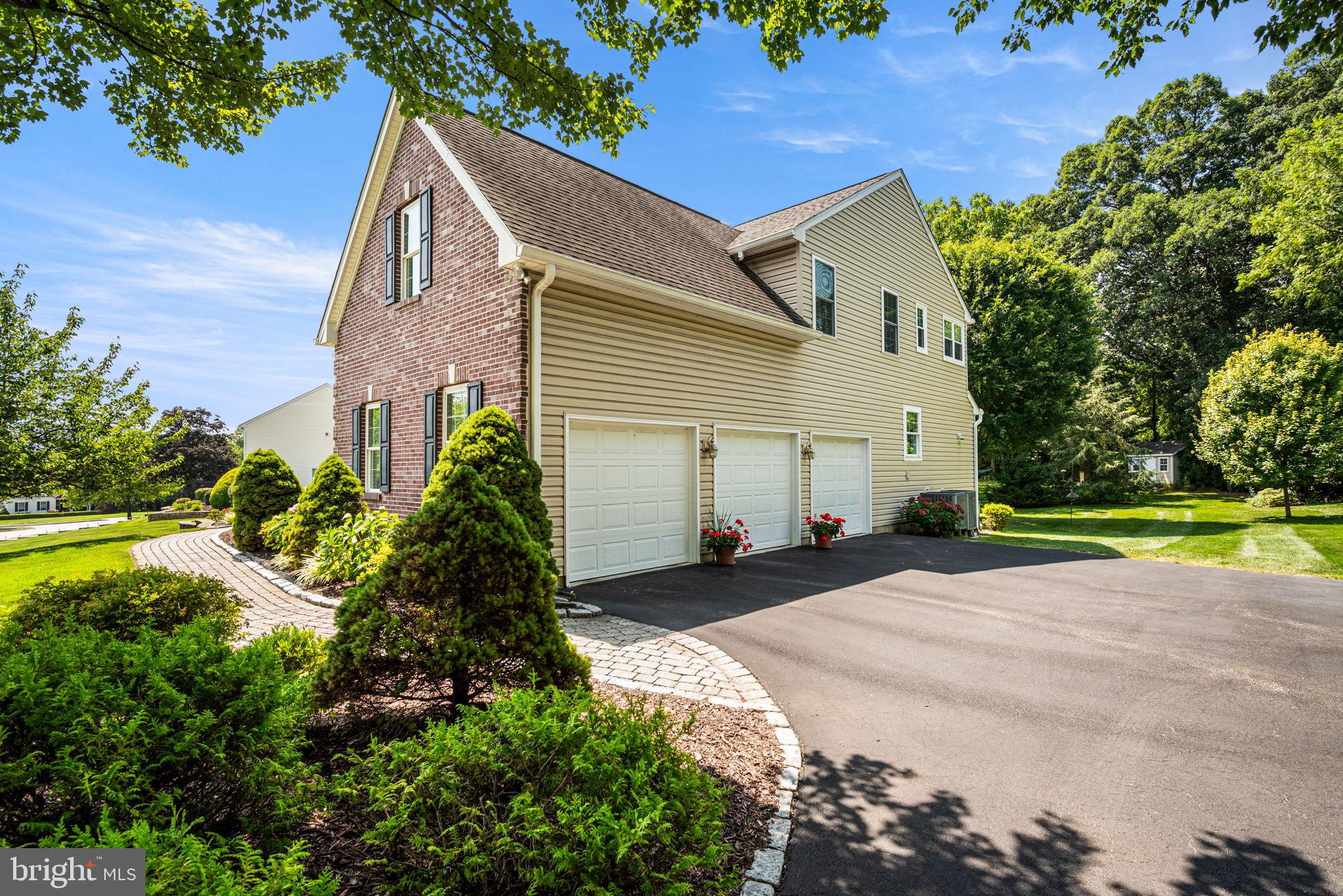 WHITELAND RIDGE - Residential