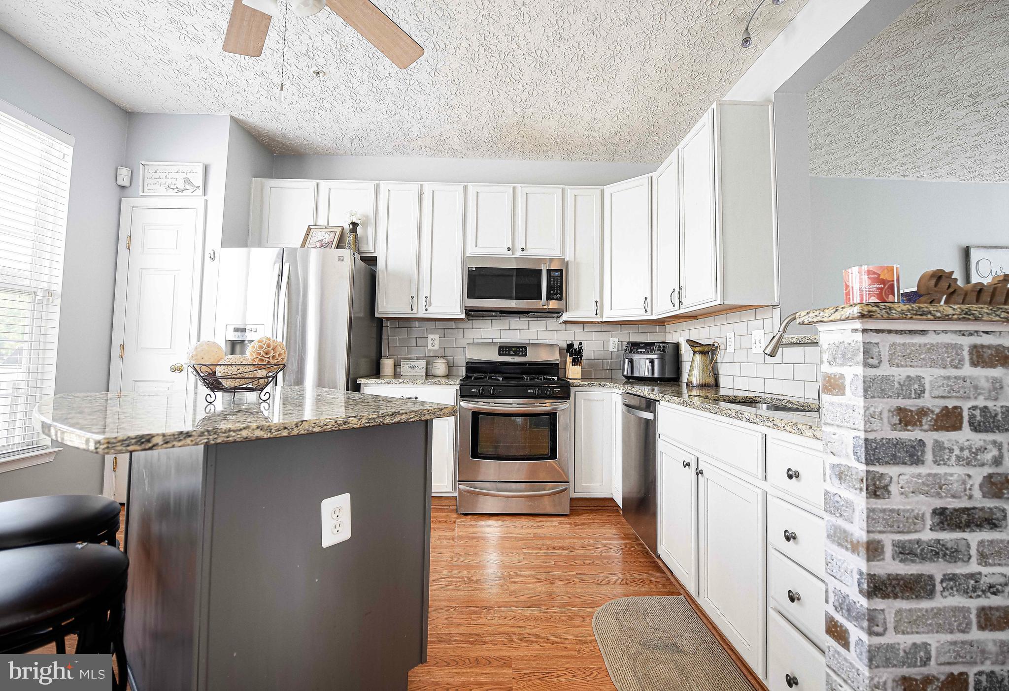 PERRY HALL FARMS - Residential