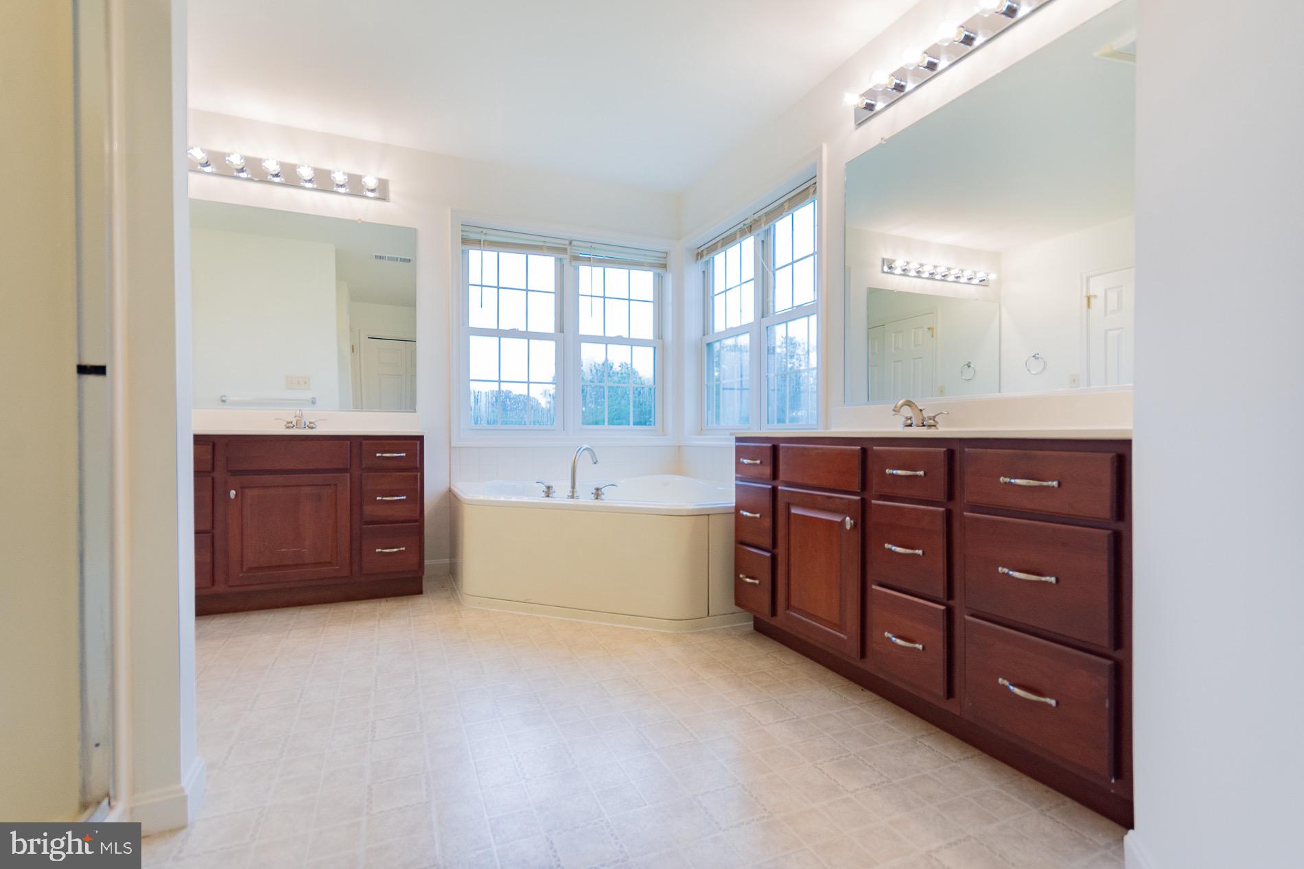 NORTH RIDGE - Residential