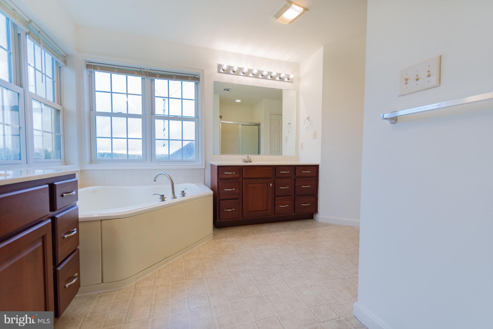 NORTH RIDGE - Residential