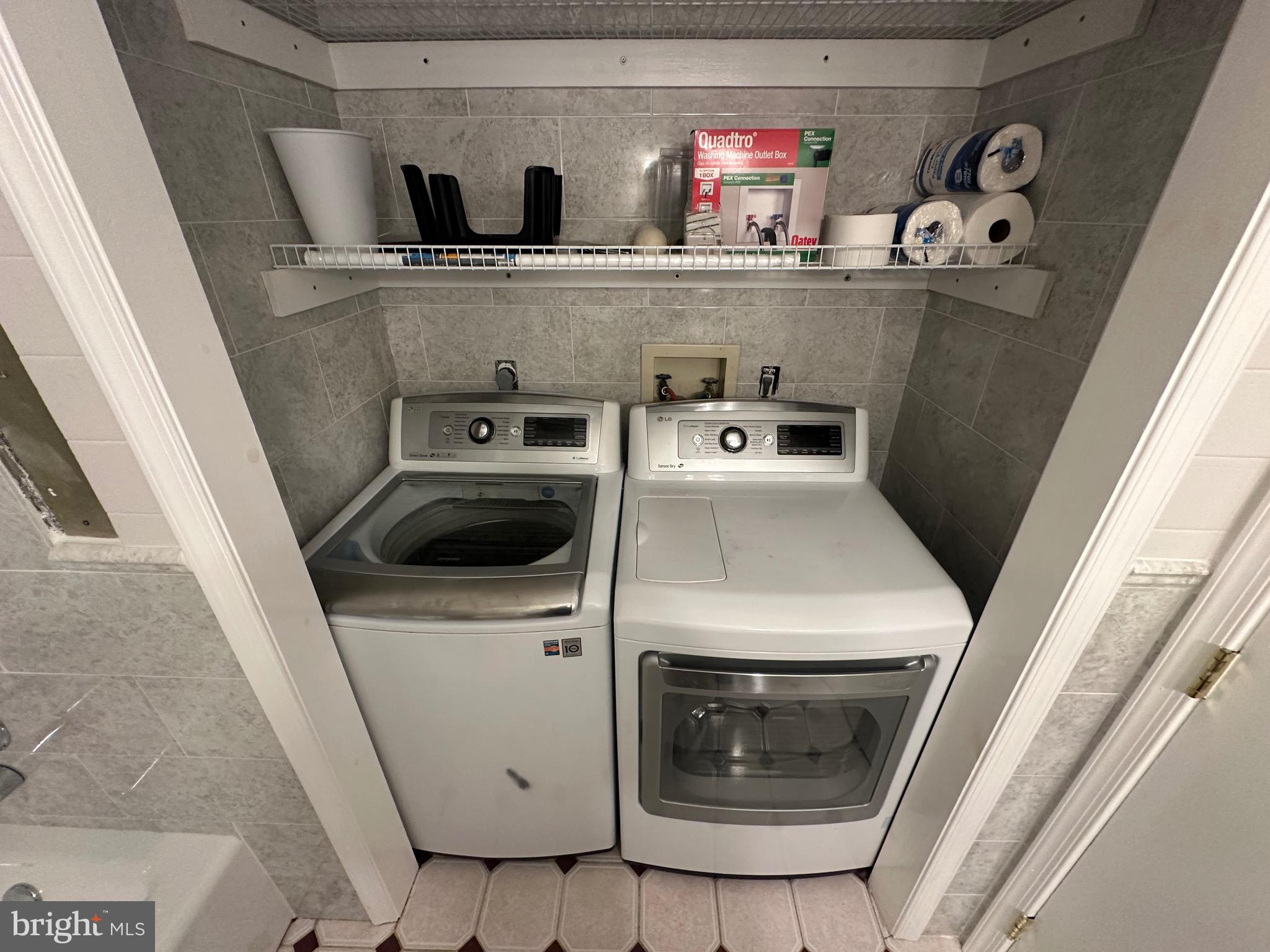 HIGHVIEW - Residential