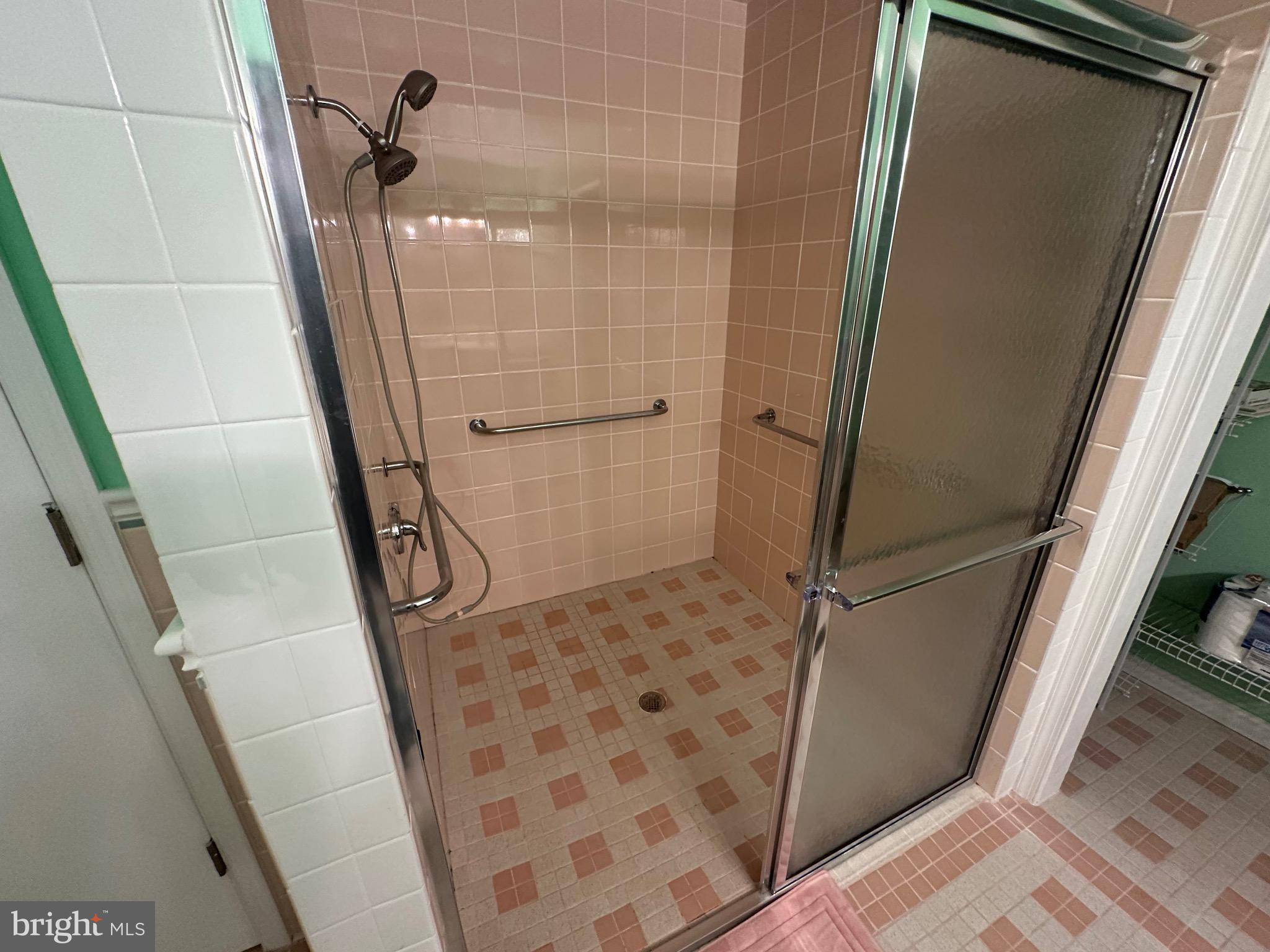 HIGHVIEW - Residential