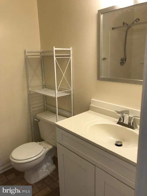 CARRIAGE WALK - Residential Lease