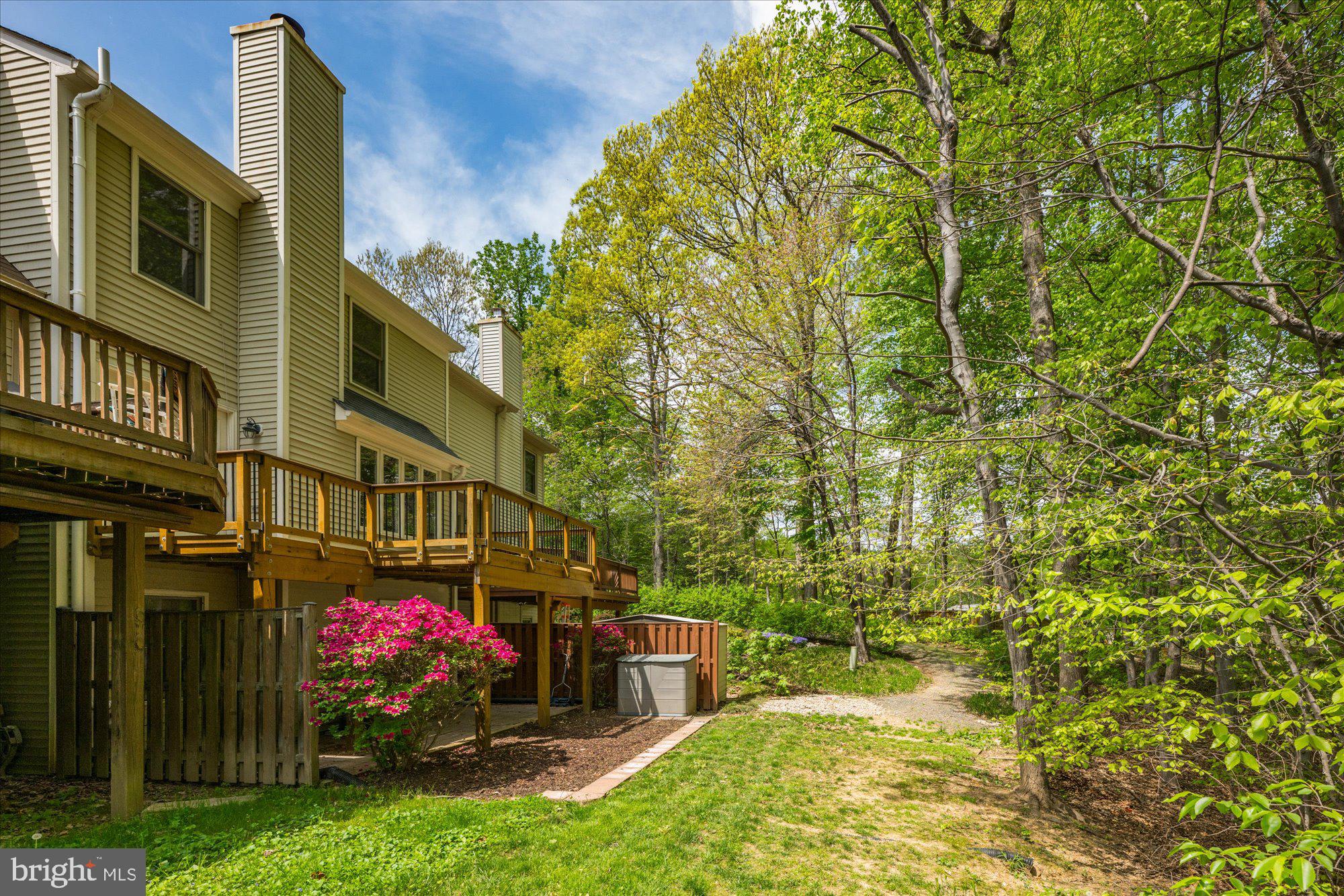 OLDE OAK RIDGE - Residential