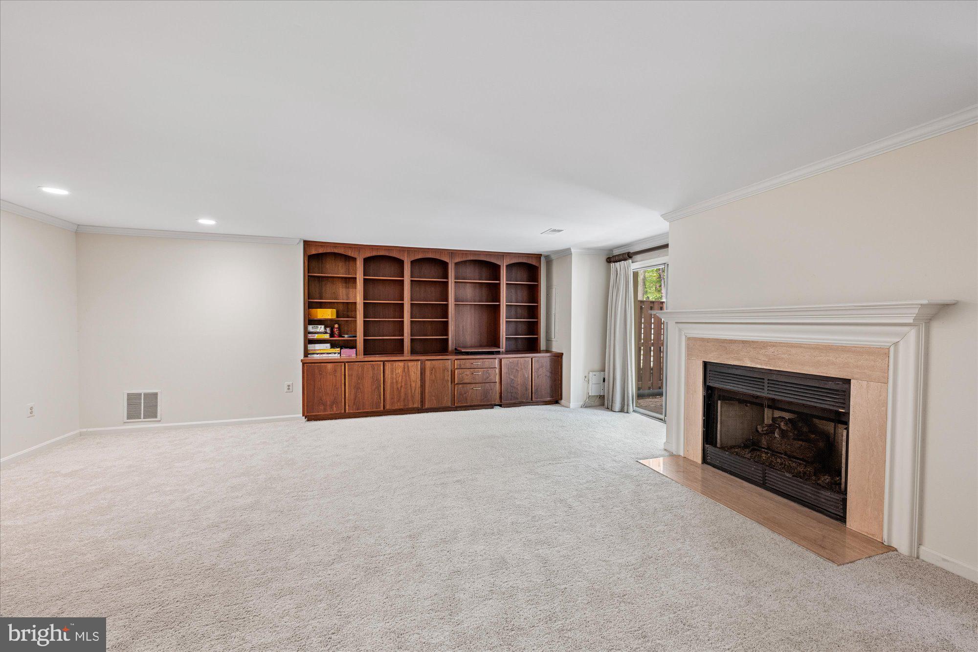 OLDE OAK RIDGE - Residential