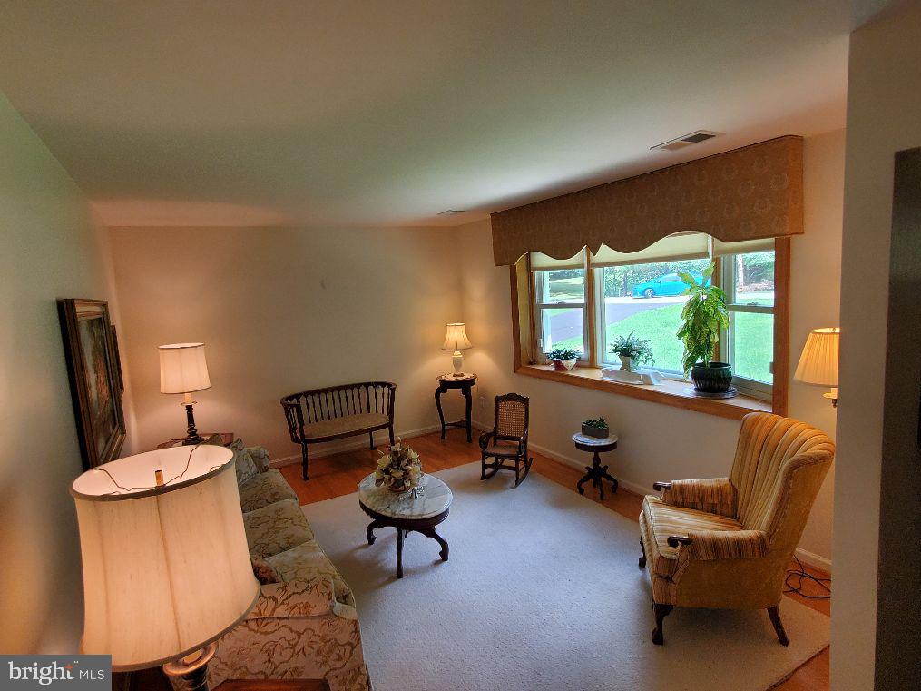 COLUMBIA PARK - Residential