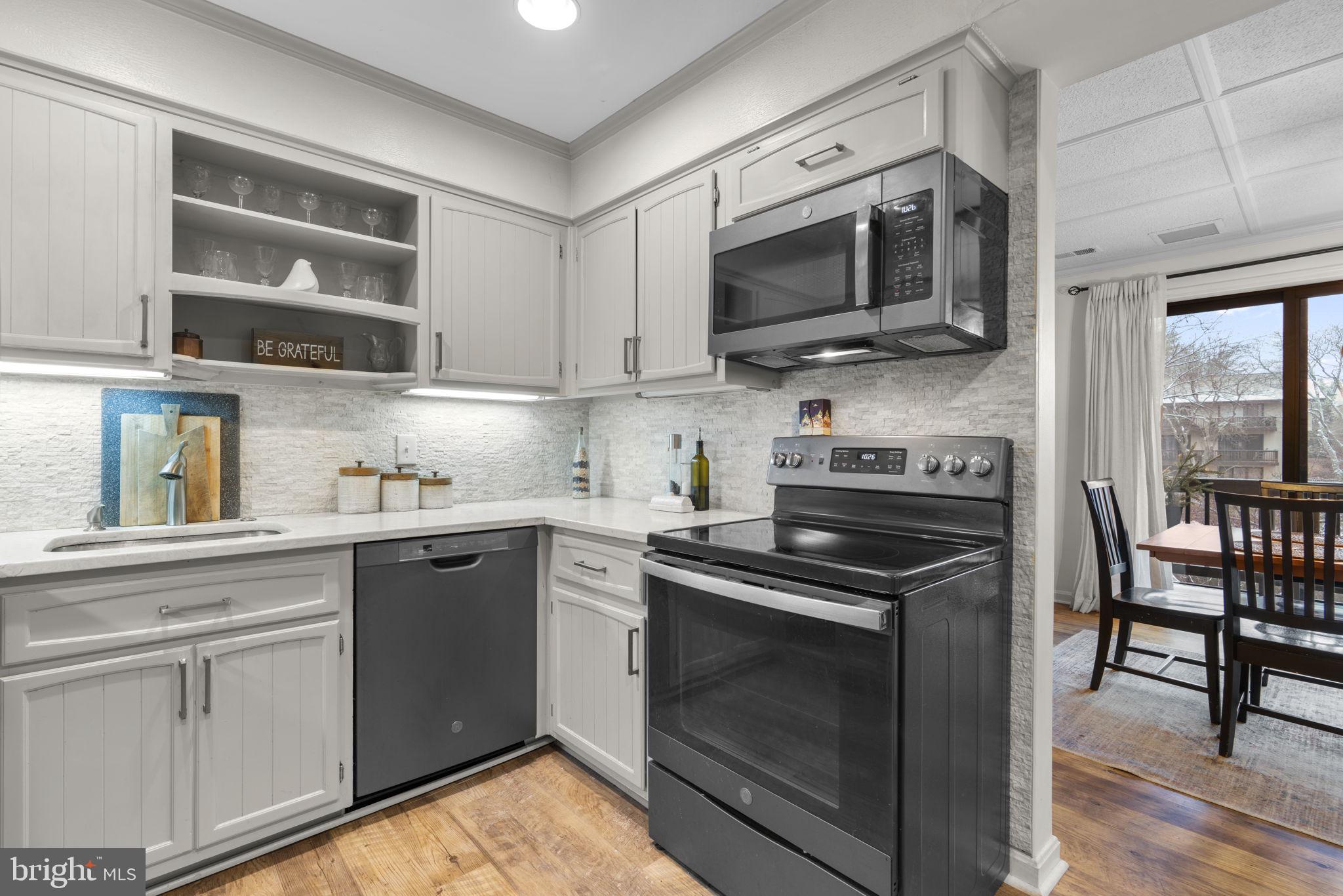 THE COVE - Residential