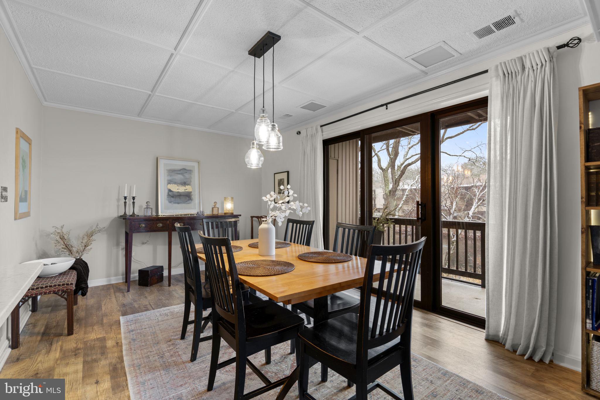 THE COVE - Residential