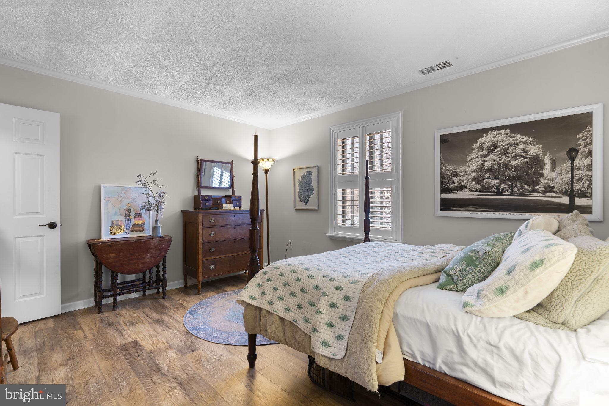 THE COVE - Residential