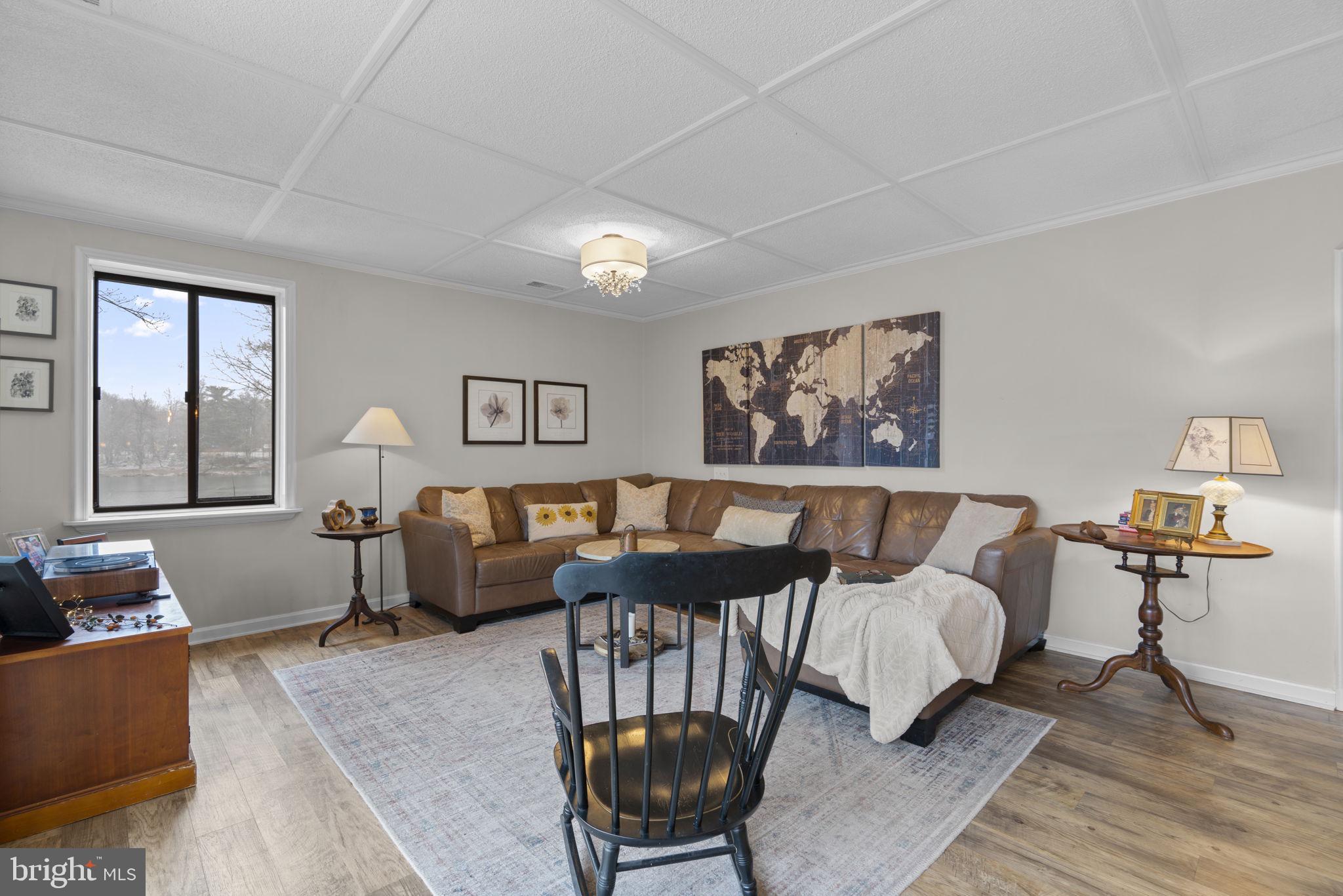 THE COVE - Residential