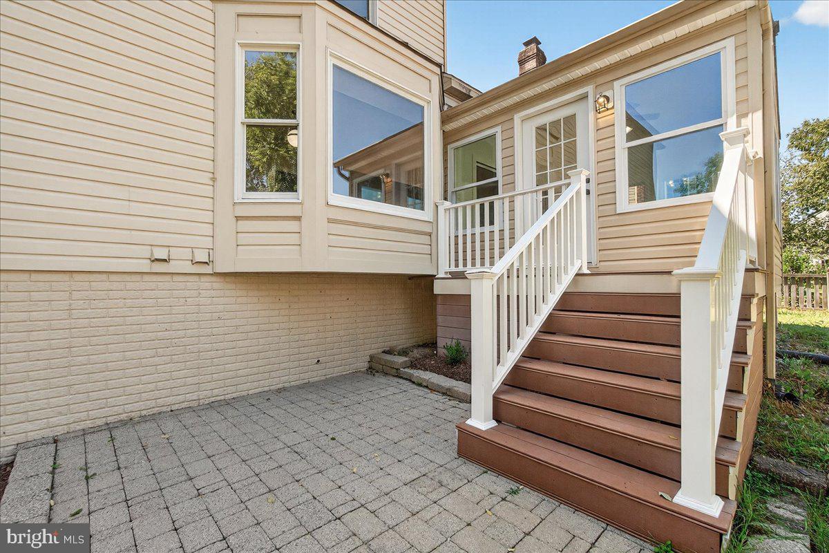 SEVEN OAKS - Residential