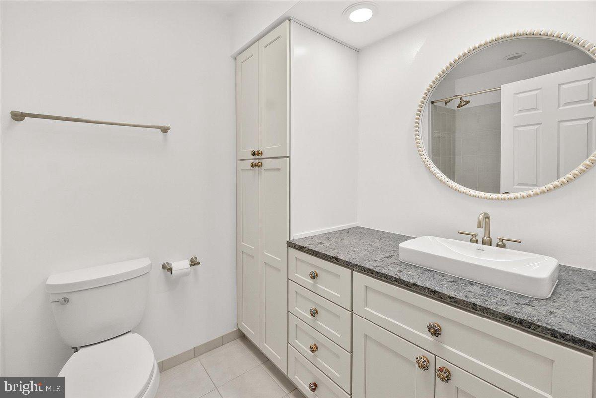 SEVEN OAKS - Residential