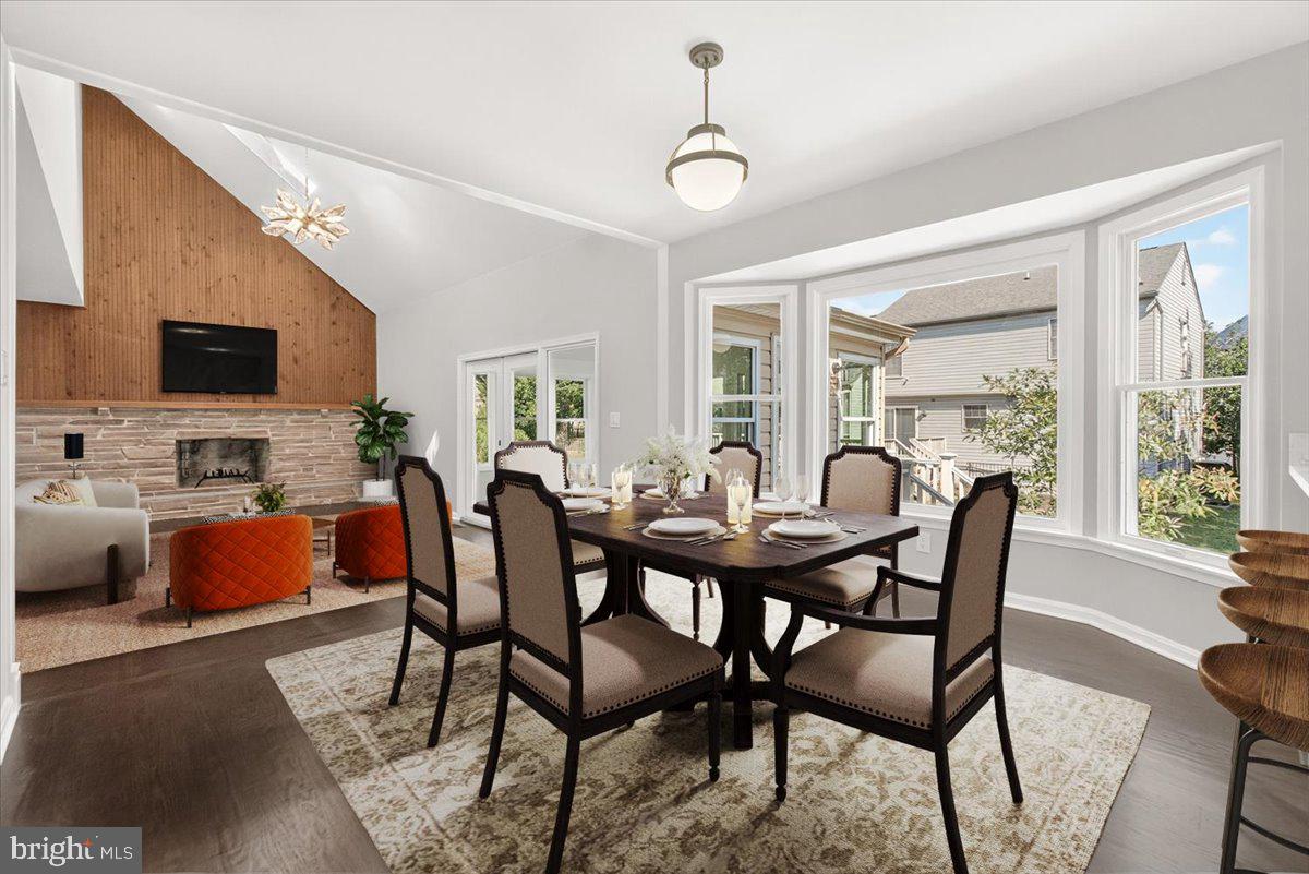 SEVEN OAKS - Residential