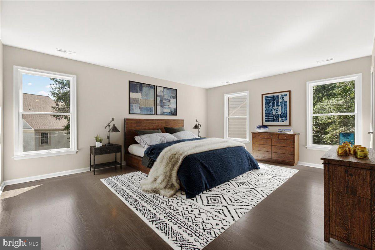 SEVEN OAKS - Residential