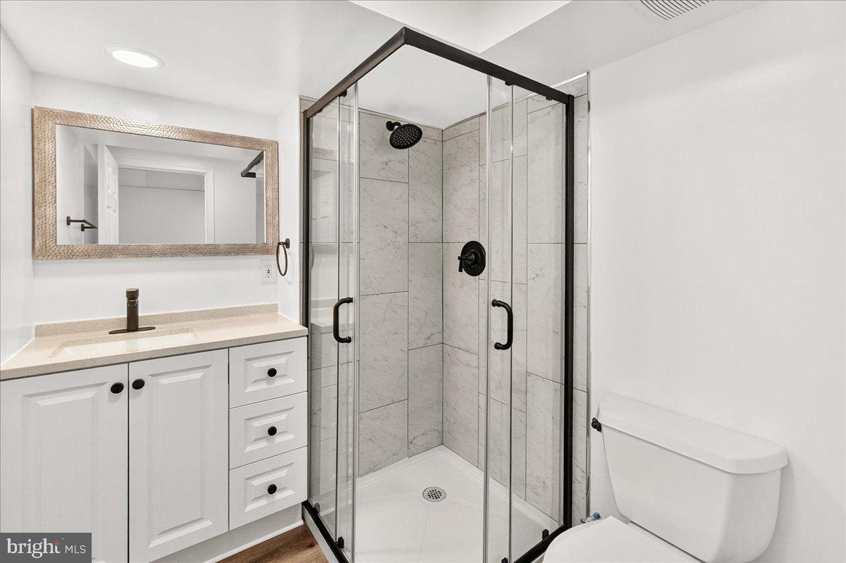 SEVEN OAKS - Residential