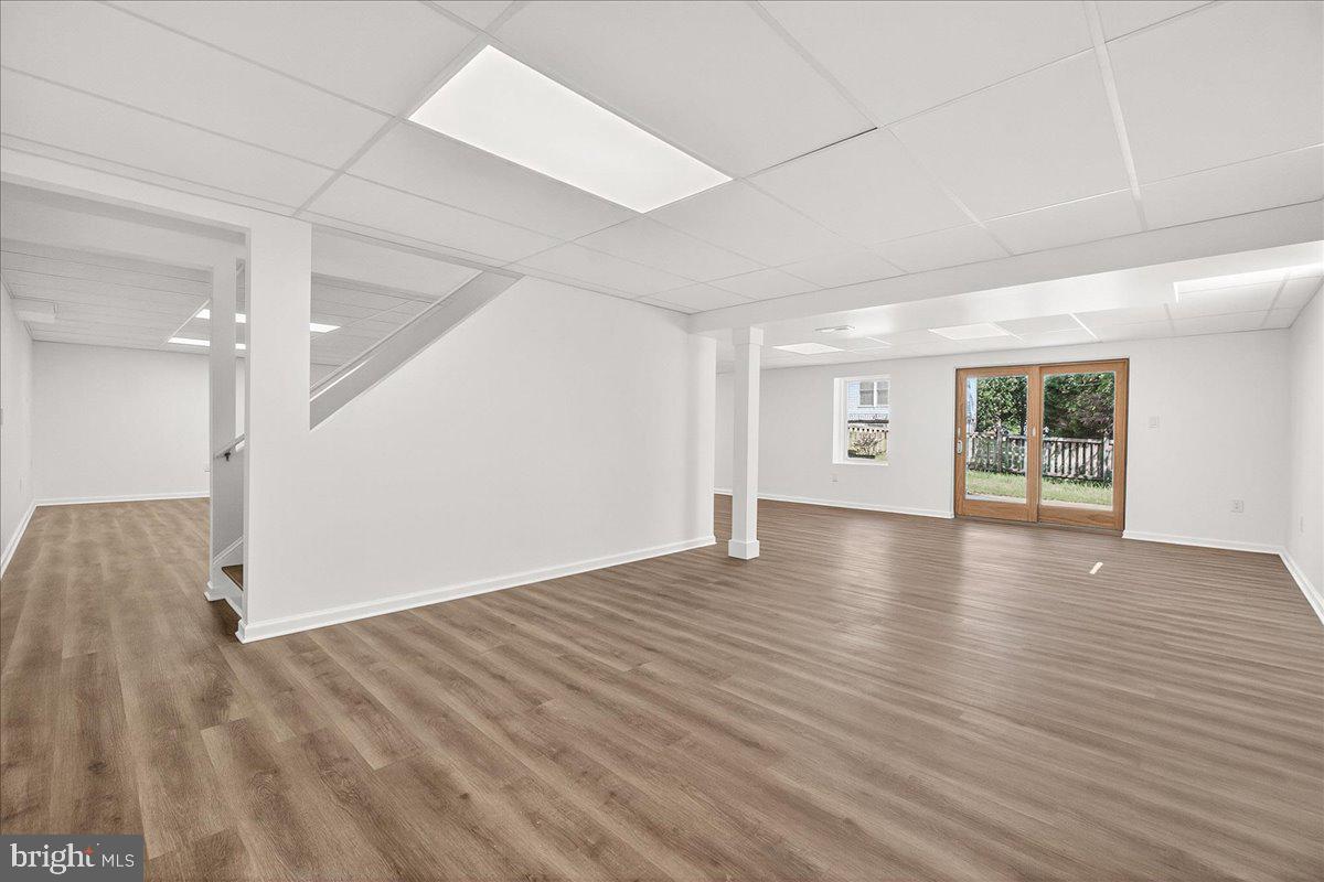 SEVEN OAKS - Residential