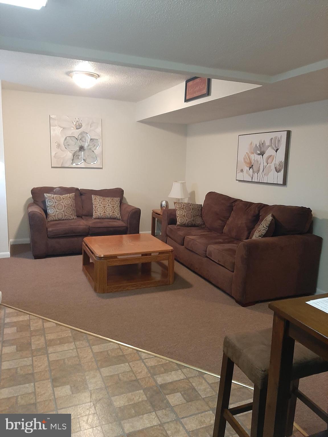 OAKHURST - Residential Lease