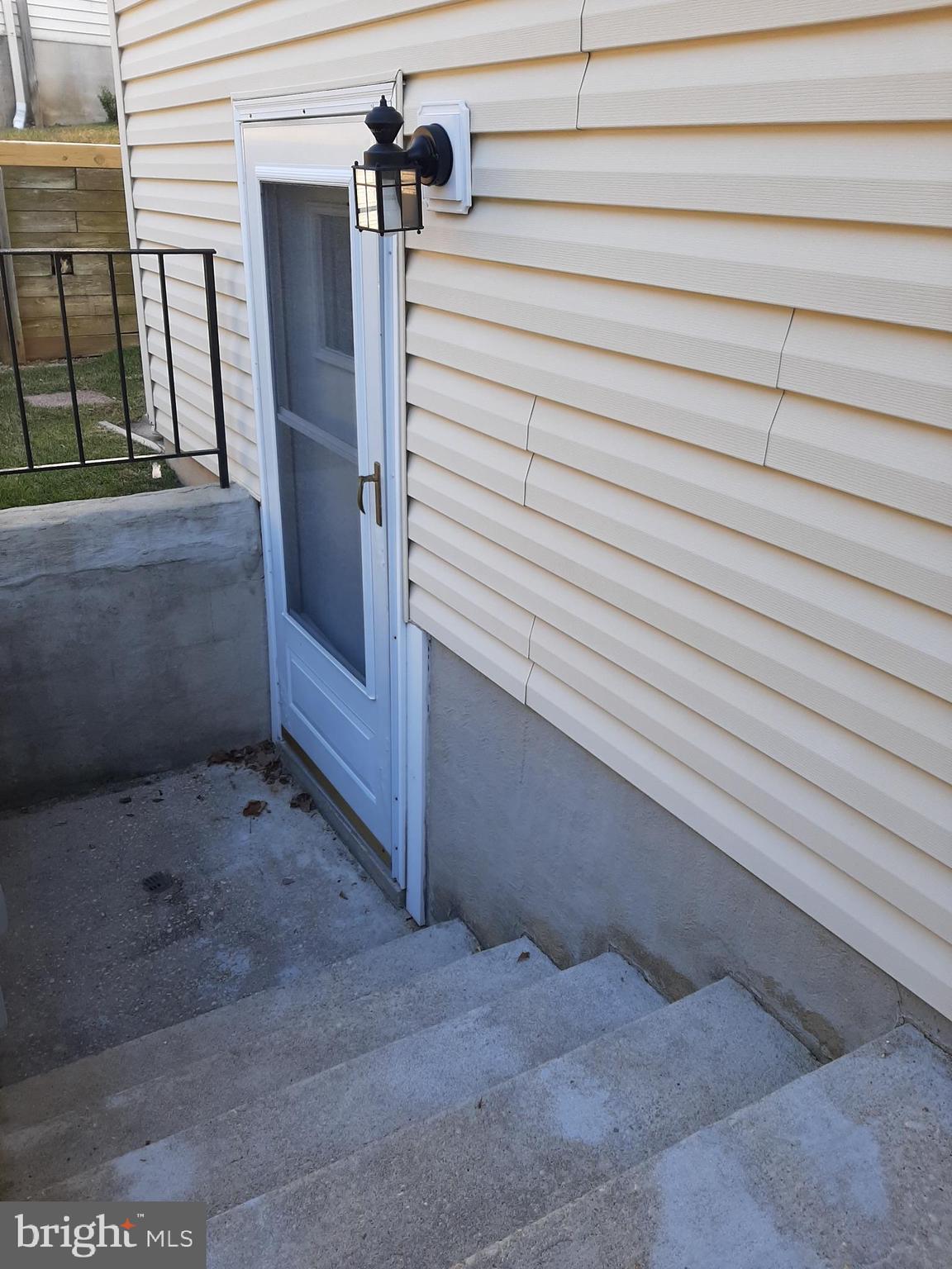 OAKHURST - Residential Lease