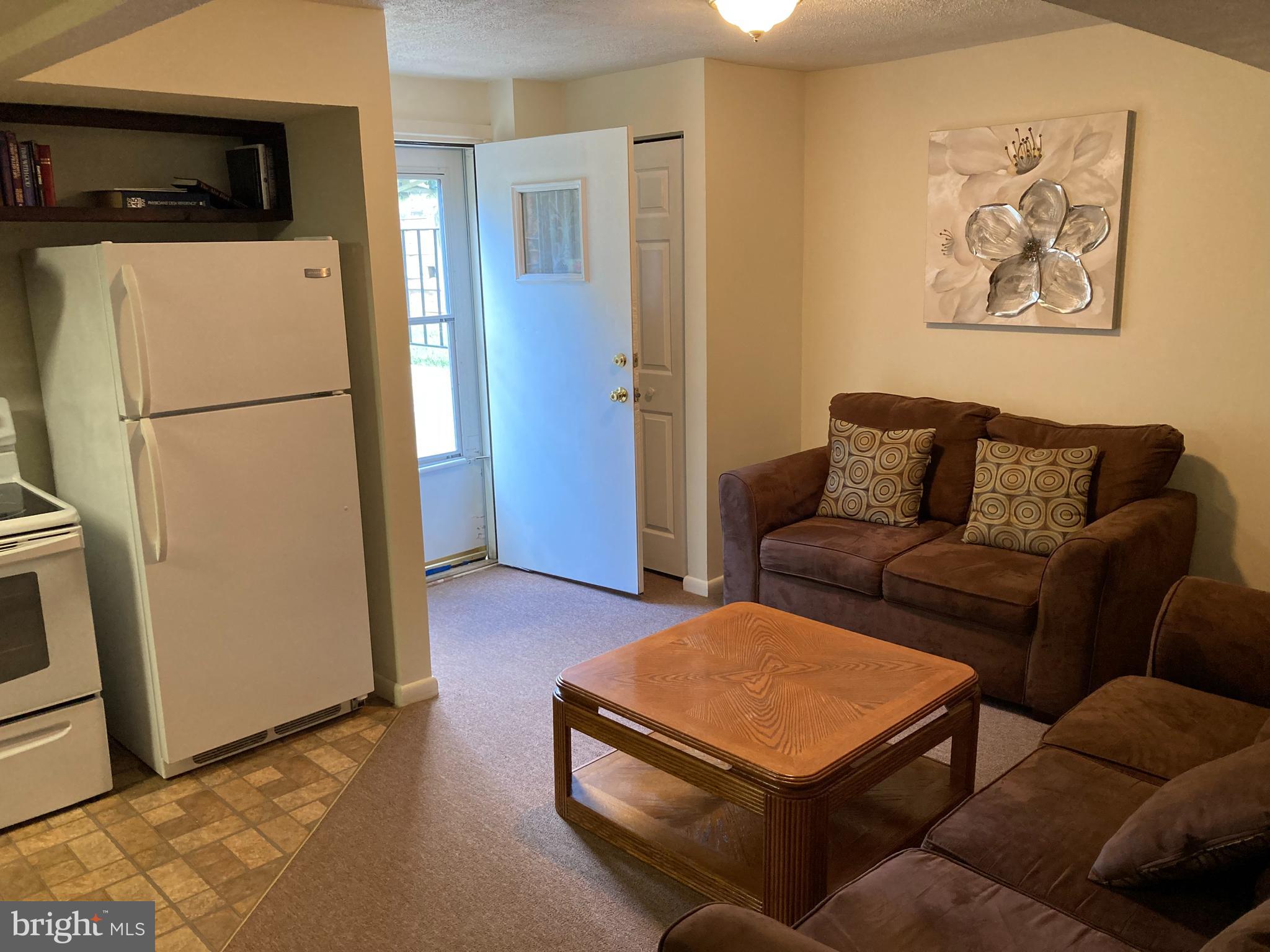 OAKHURST - Residential Lease