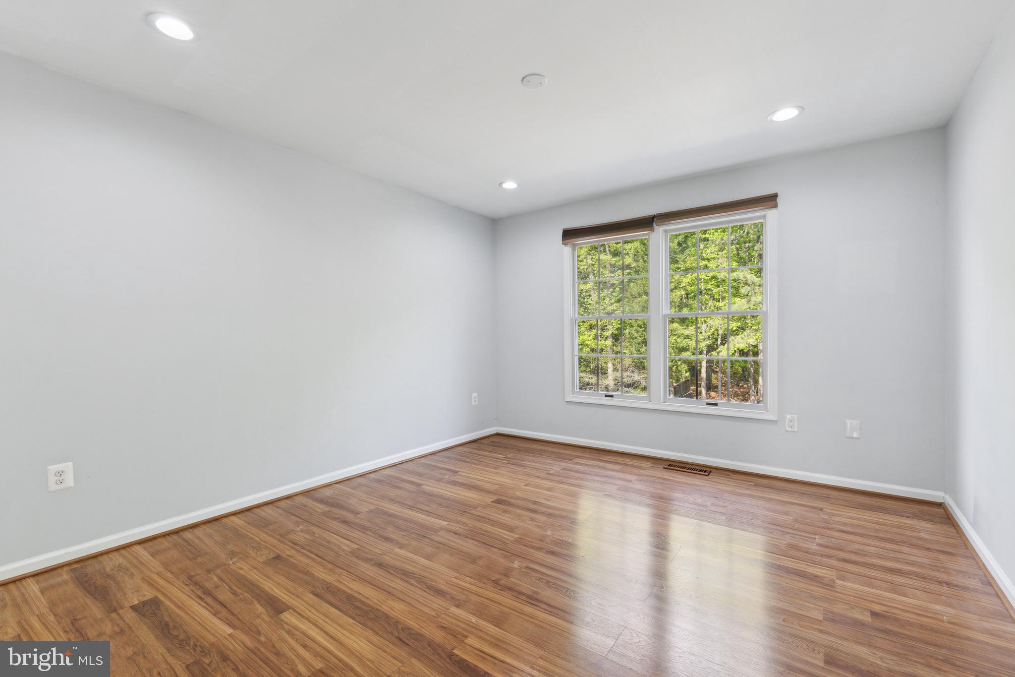 FOX RUN NORTH - Residential