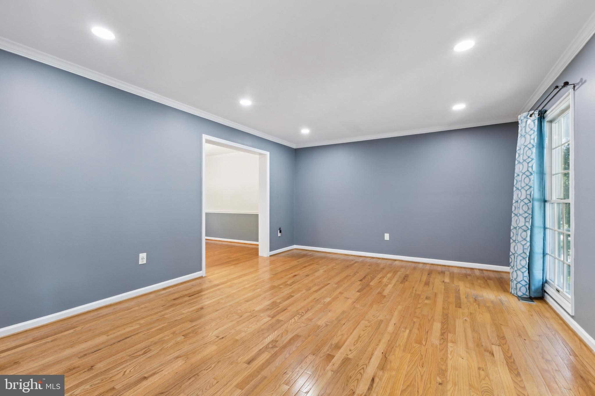 FOX RUN NORTH - Residential