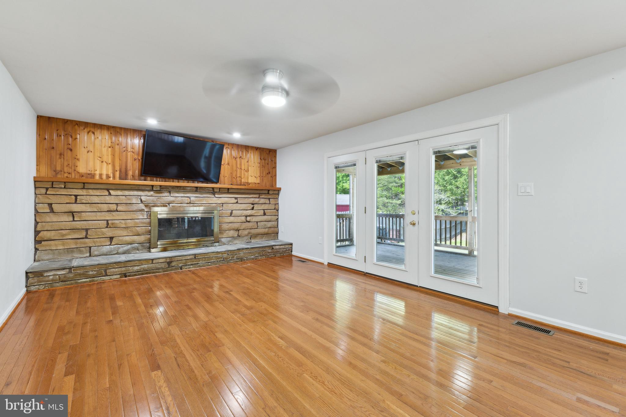 FOX RUN NORTH - Residential