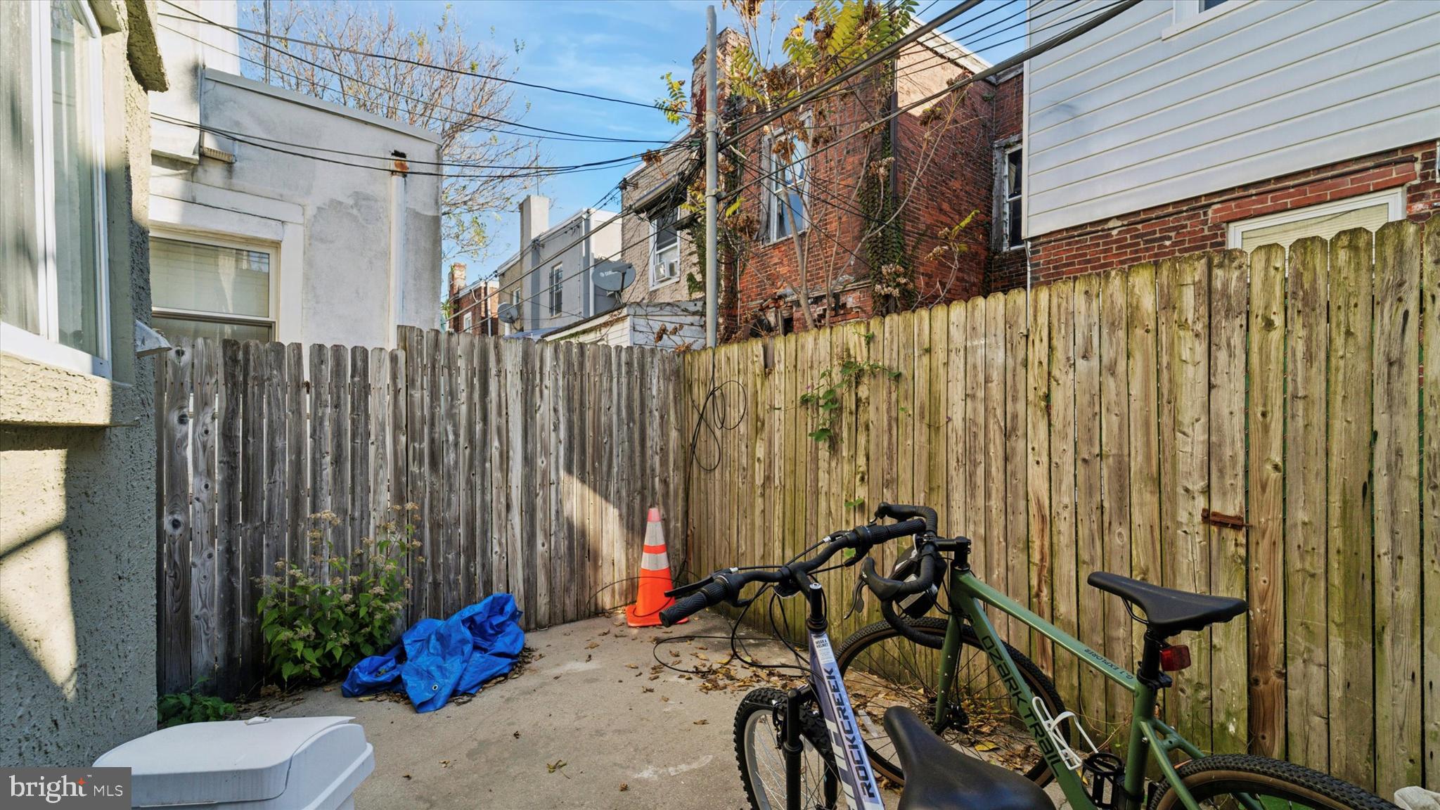 LOWER MOYAMENSING - Residential