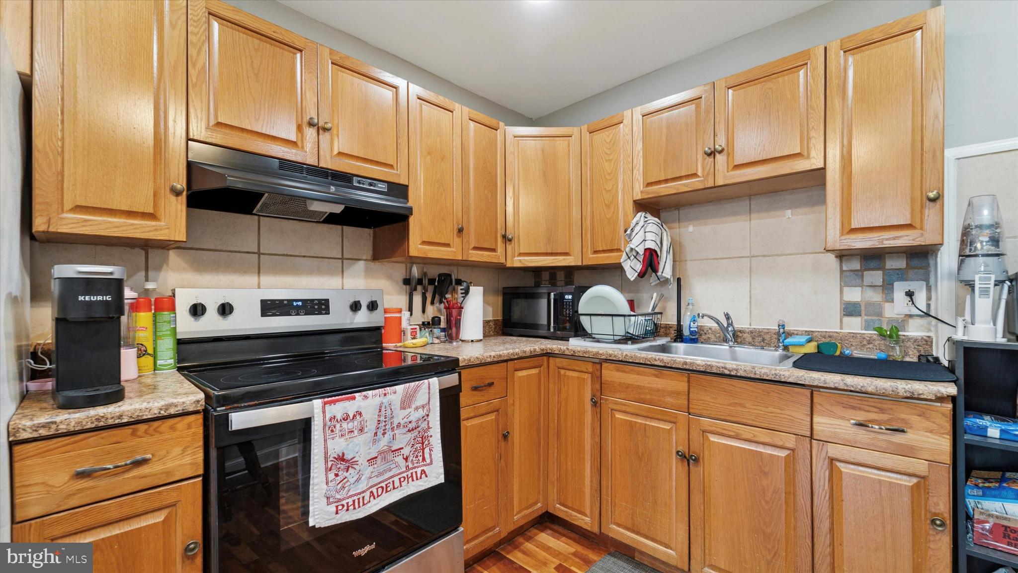 LOWER MOYAMENSING - Residential