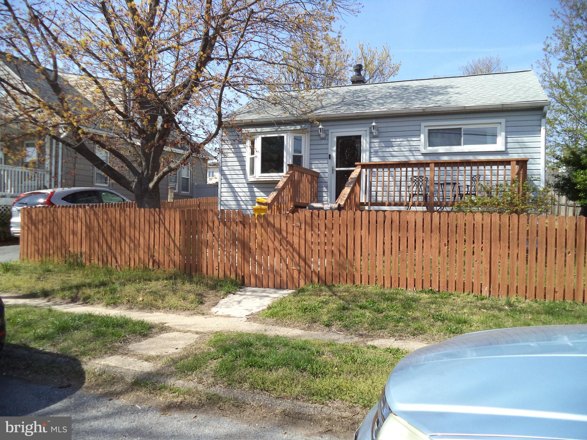 3 bedroom, 1.5 bath rancher on fenced lot. Front deck. Large Back Yard with Shed. Walk in level rear entrance. Washer/Dryer. Settlement is contingent on sellers finding home of choice and actively looking. Showing times are restricted to anytime on Friday, Saturday & Sunday when a parent is home with baby.