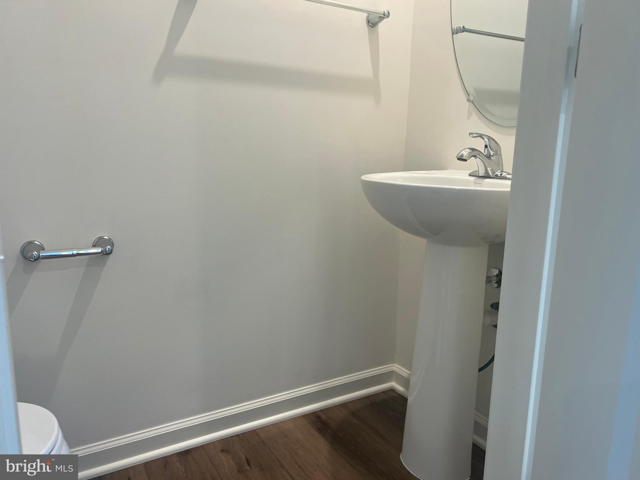 OVERLOOK AT RIVERSIDE TOWNHOMES - Residential Lease